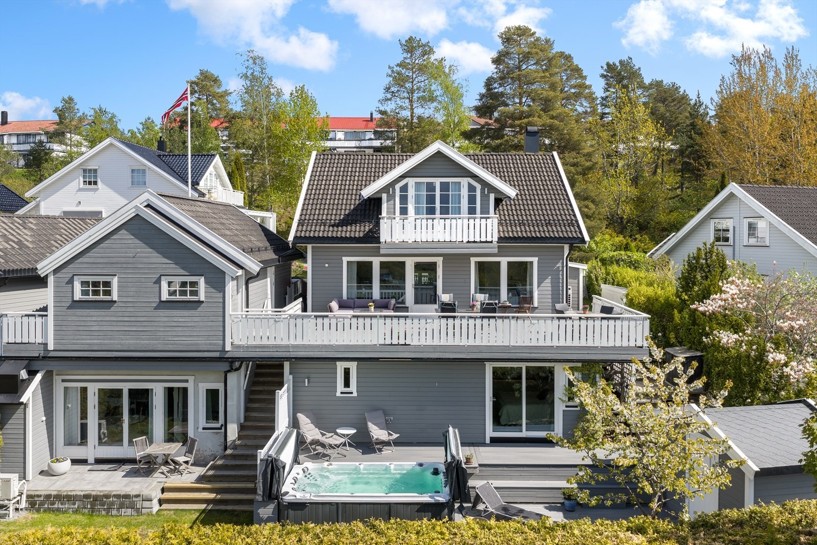 Dyrløkke terrasse 33. Galleribilde