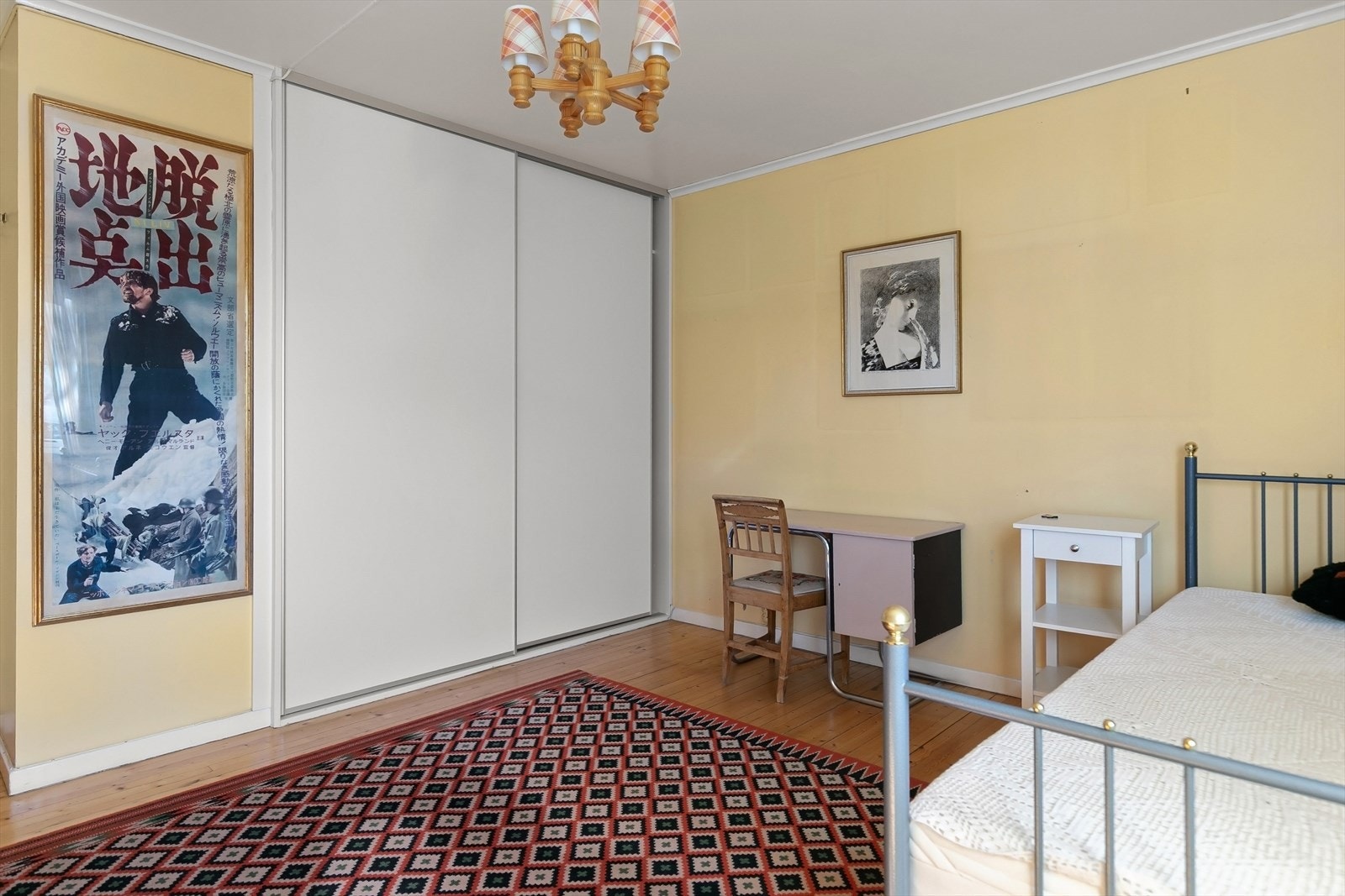 Utstyrt med romslig skyvedørsgarderobe. Galleribilde