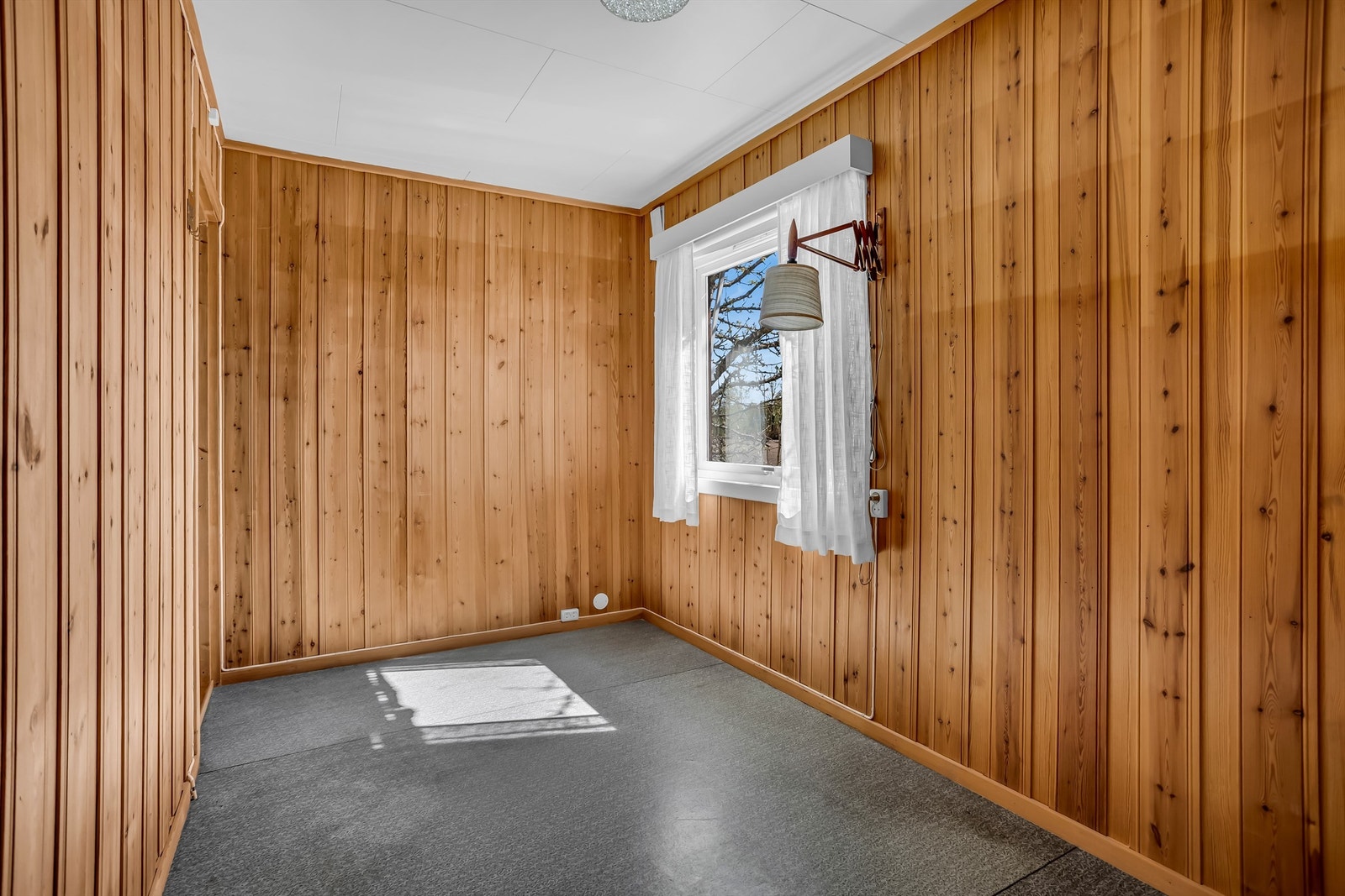 Ikke godkjent oppholdsrom, opprinnelig veranda jf. byggetegninger. Galleribilde