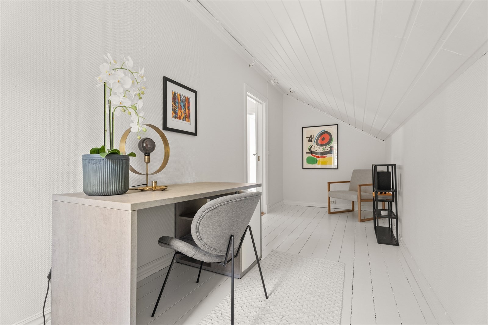 Et lyst og anvendelig areal med mange bruksmuligheter. Galleribilde