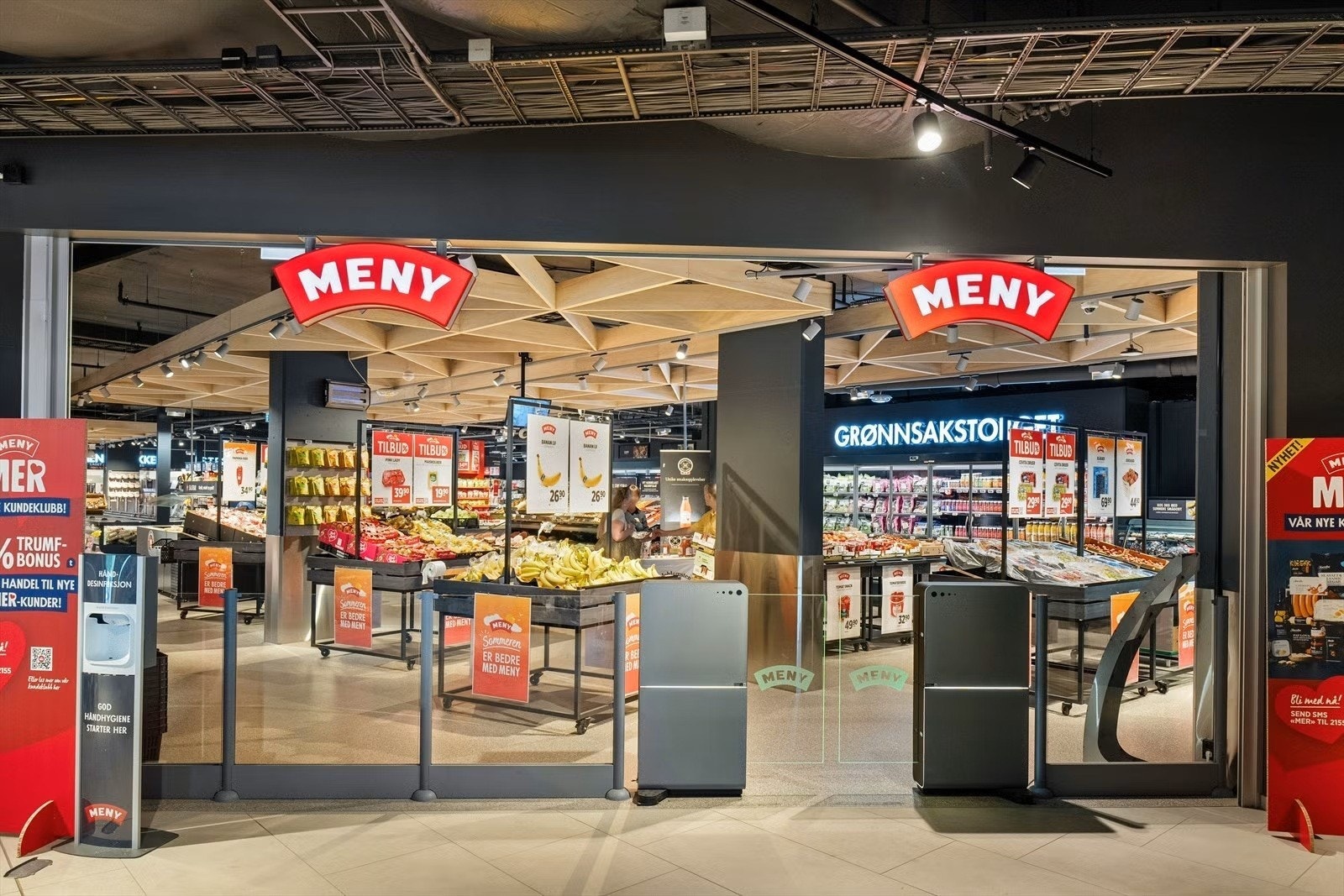 Dagligvarehandelen gjøres enkelt på Meny Frysja, kun et par minutters gange unna. Galleribilde