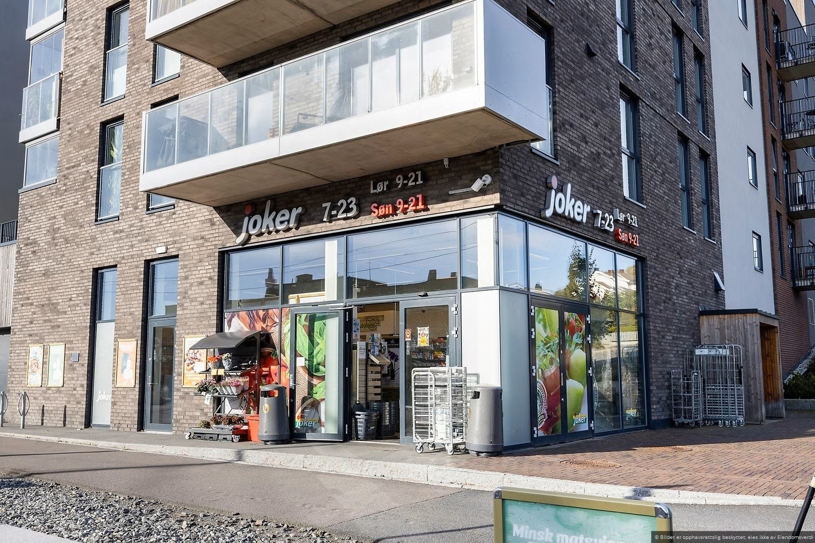 Joker ligger like ved leiligheten. Galleribilde