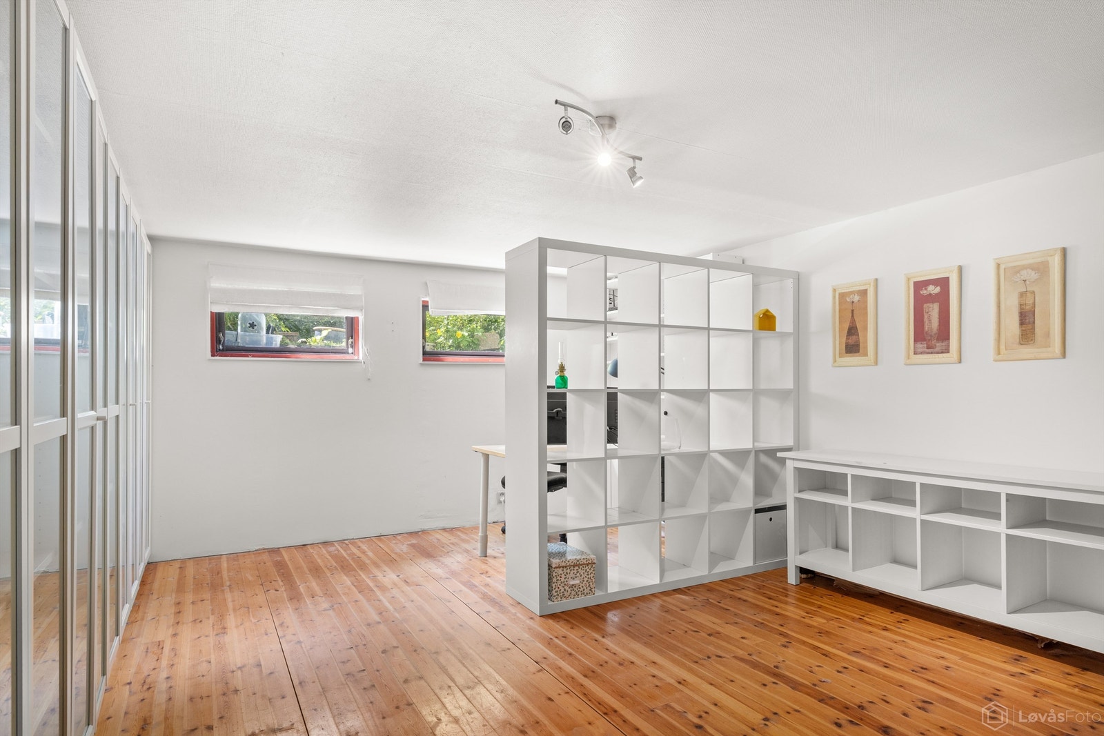 Rommet har flere bruksmuligheter, for eksempel som hobbyrom eller ekstra lagringsplass. Galleribilde