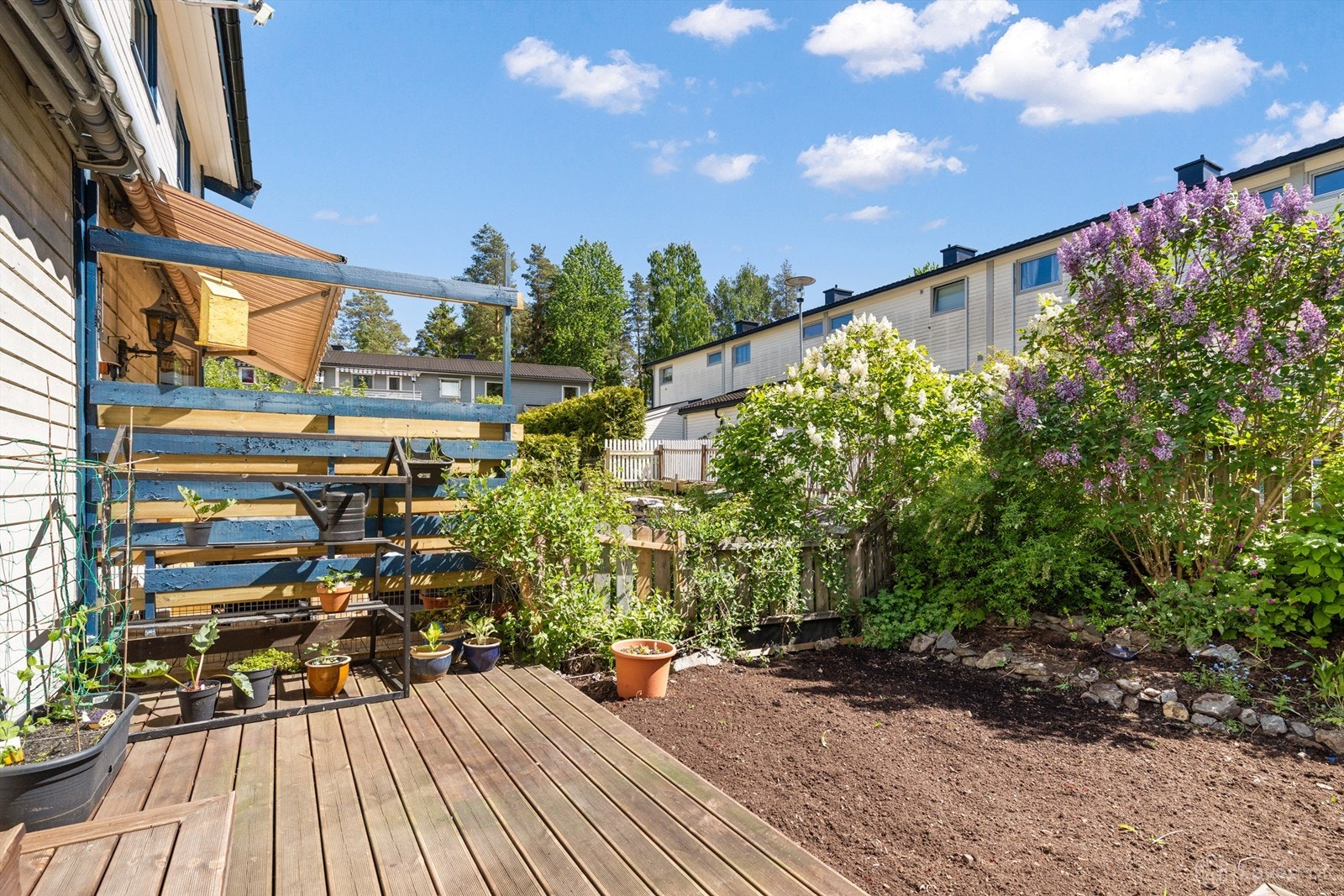 Markterrassen er en naturlig forlengelse av stuen på varme dager. Galleribilde