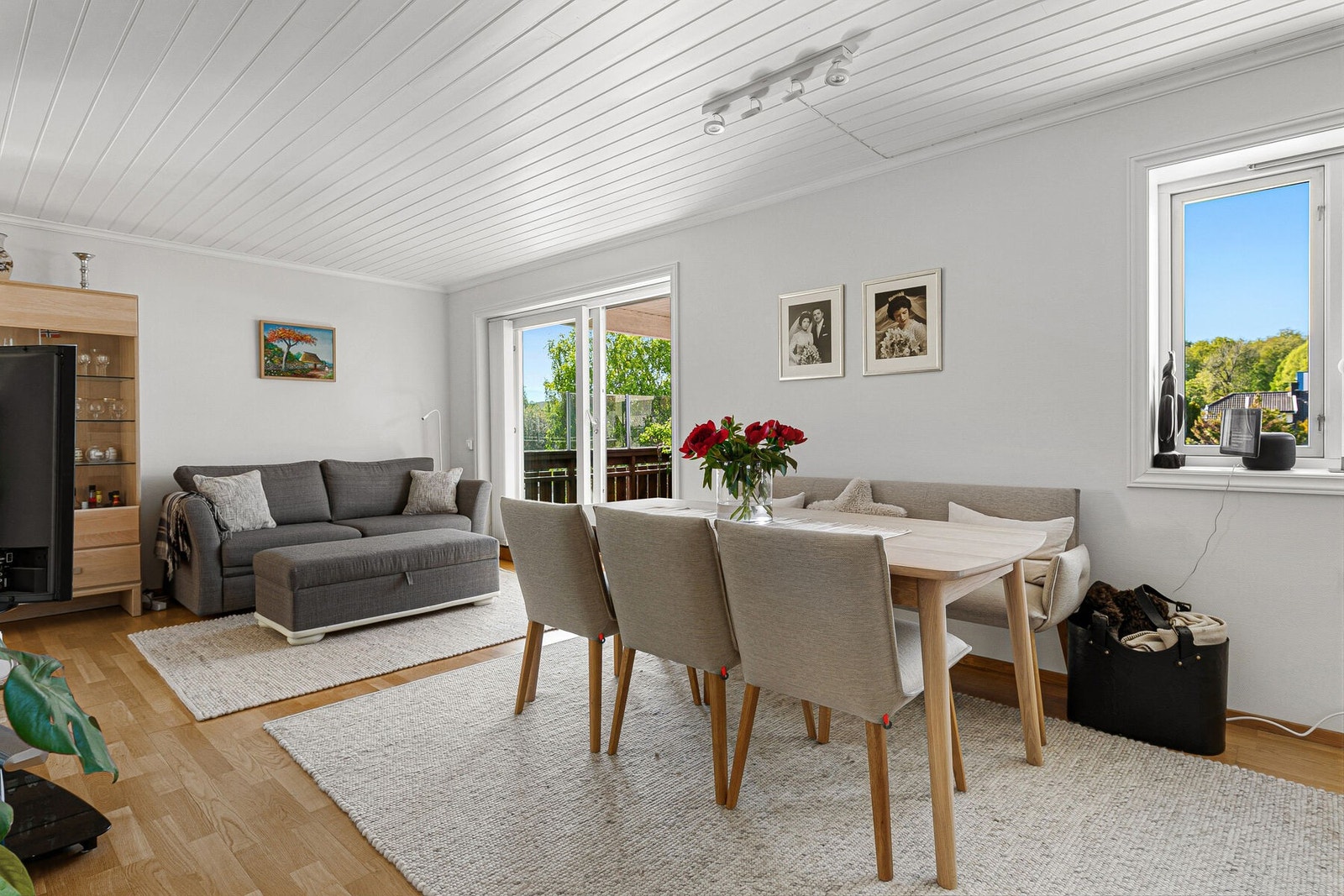 Fra stua er det utgang til takoverbygget balkong Galleribilde