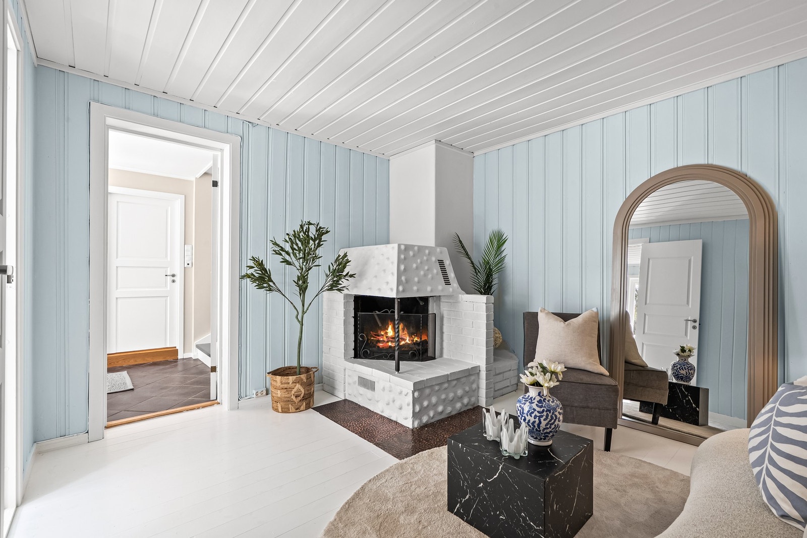 Peis gir varme og hygge. Galleribilde