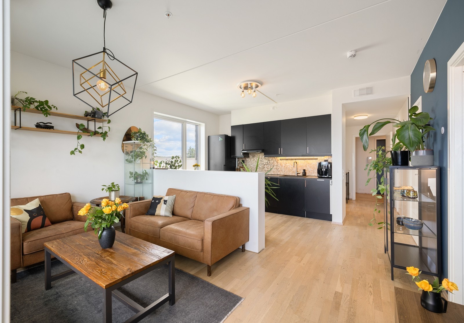 Leiligheten ligger i populære Engebrets Promenade, midt i Lillestrøm sentrum, med alle fasiliteter rett utenfor døren. Galleribilde