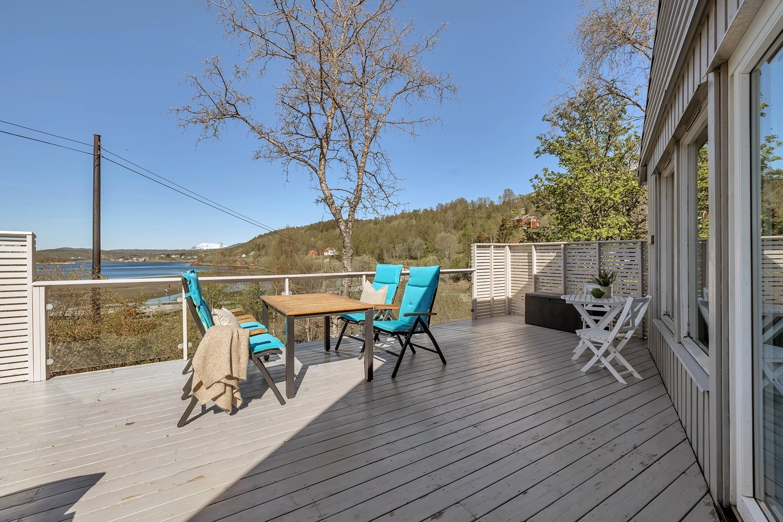 Stor sør-vest vendt terrasse Galleribilde