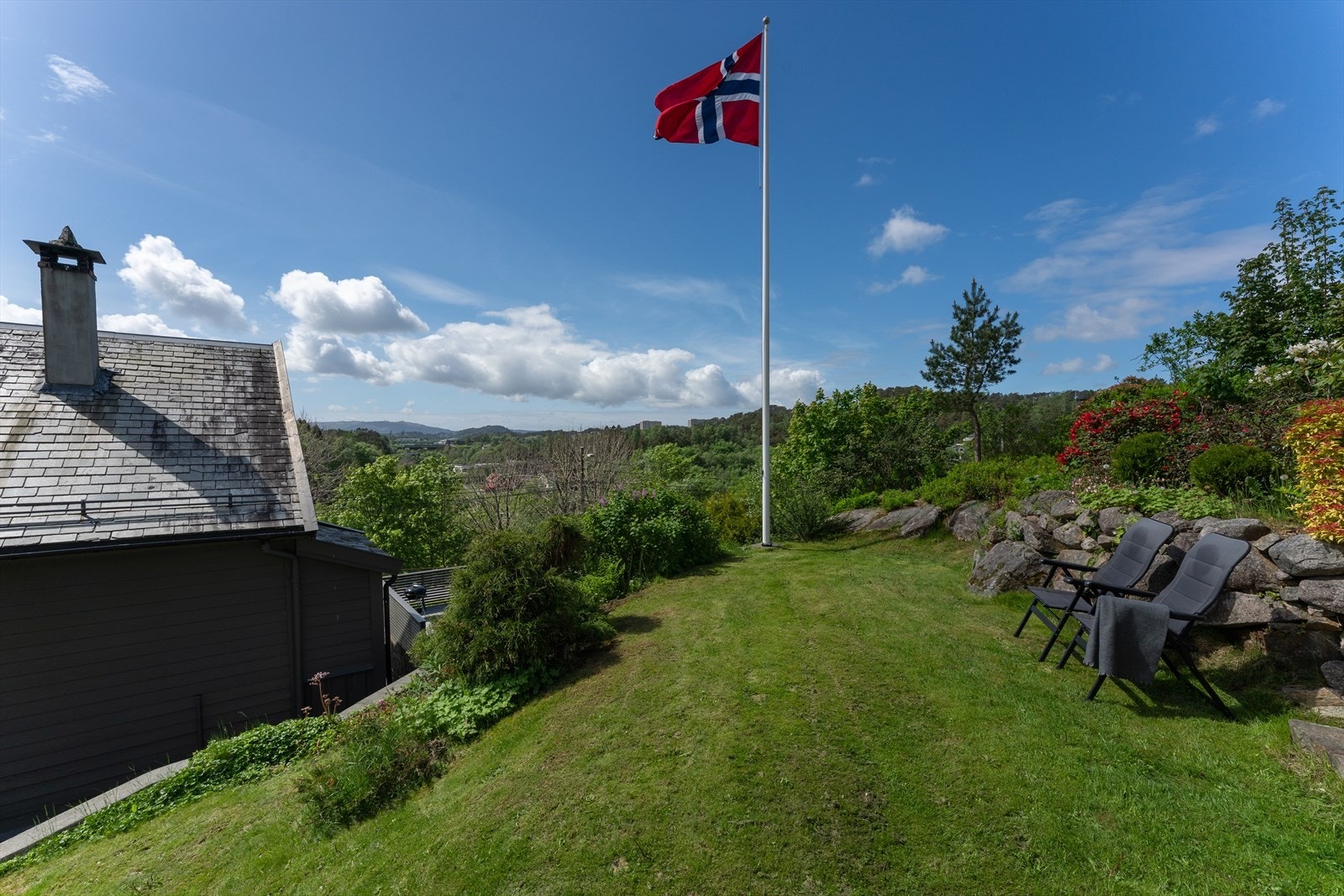 Flott opparbeidet grøntarealer Galleribilde