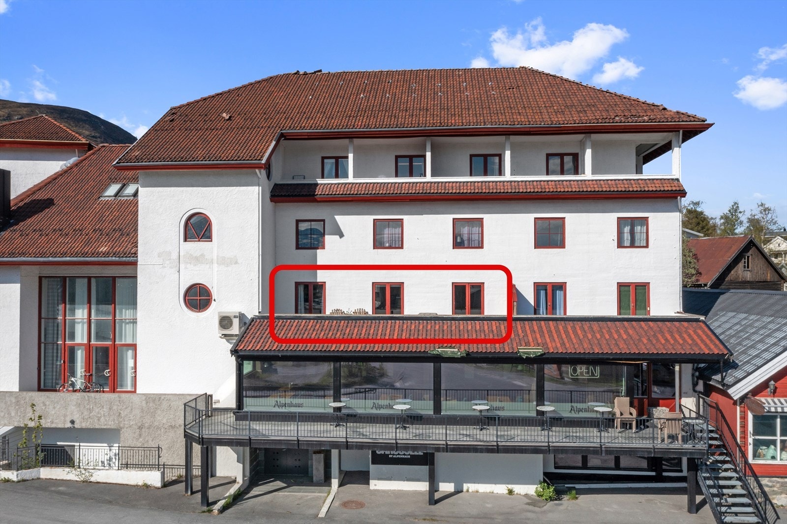 Denne fritidsleiligheten har en urban beliggenhet, og kanskje av de beste i det tidligere Hotel Nor i Oppdal sentrum Galleribilde