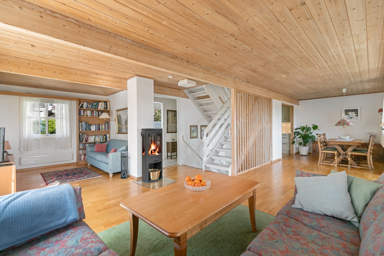 Peisovnen gir ekstra varme og hygge på kalde dager. Galleribilde