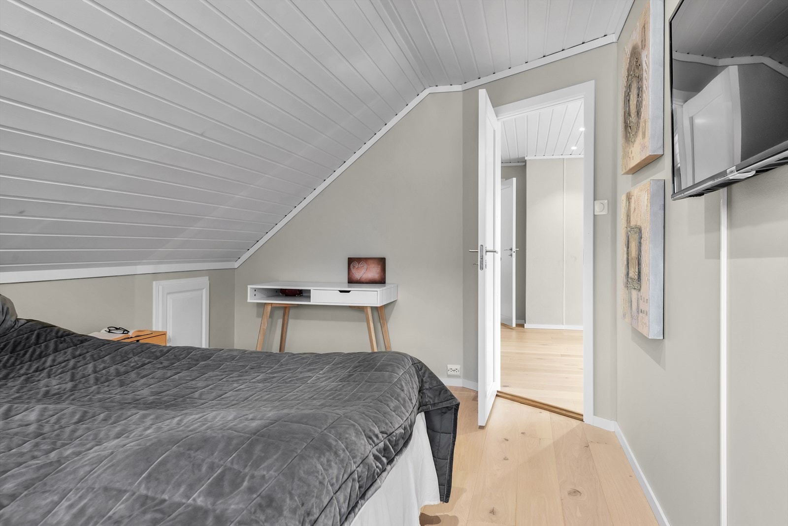 Her er det også god plass til oppbevaringsmøblement. Galleribilde