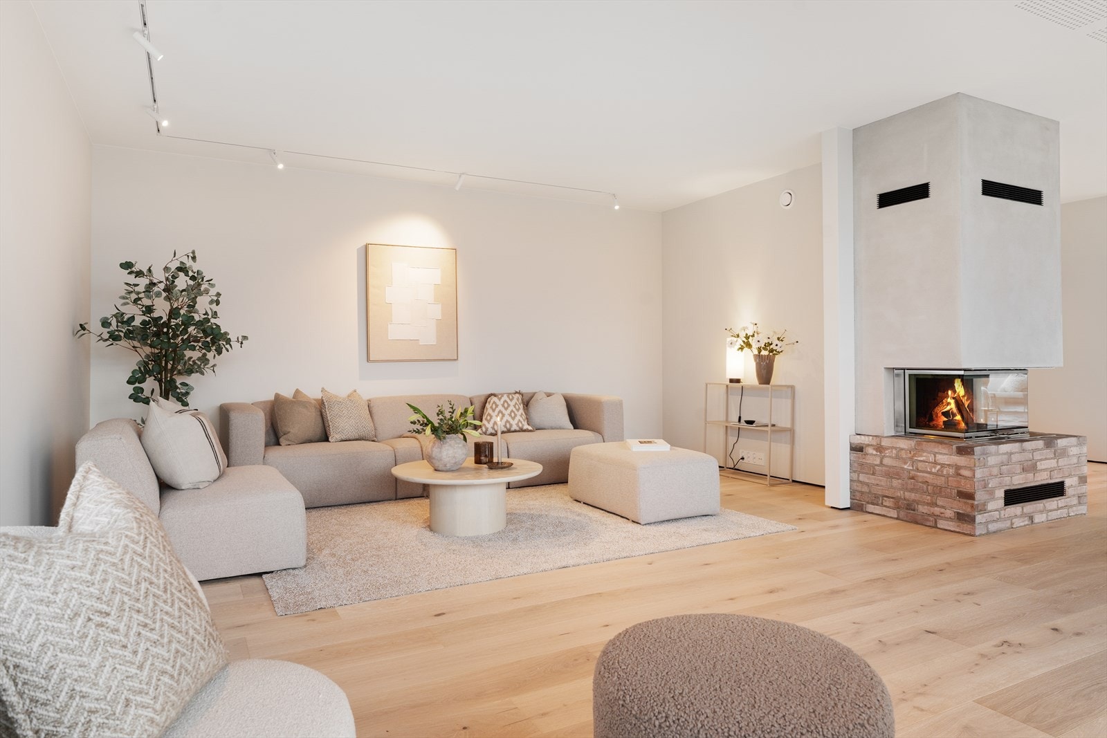 Bilder fra annen bolig for å vise overflater. Konferer megler ved spørsmål. Galleribilde