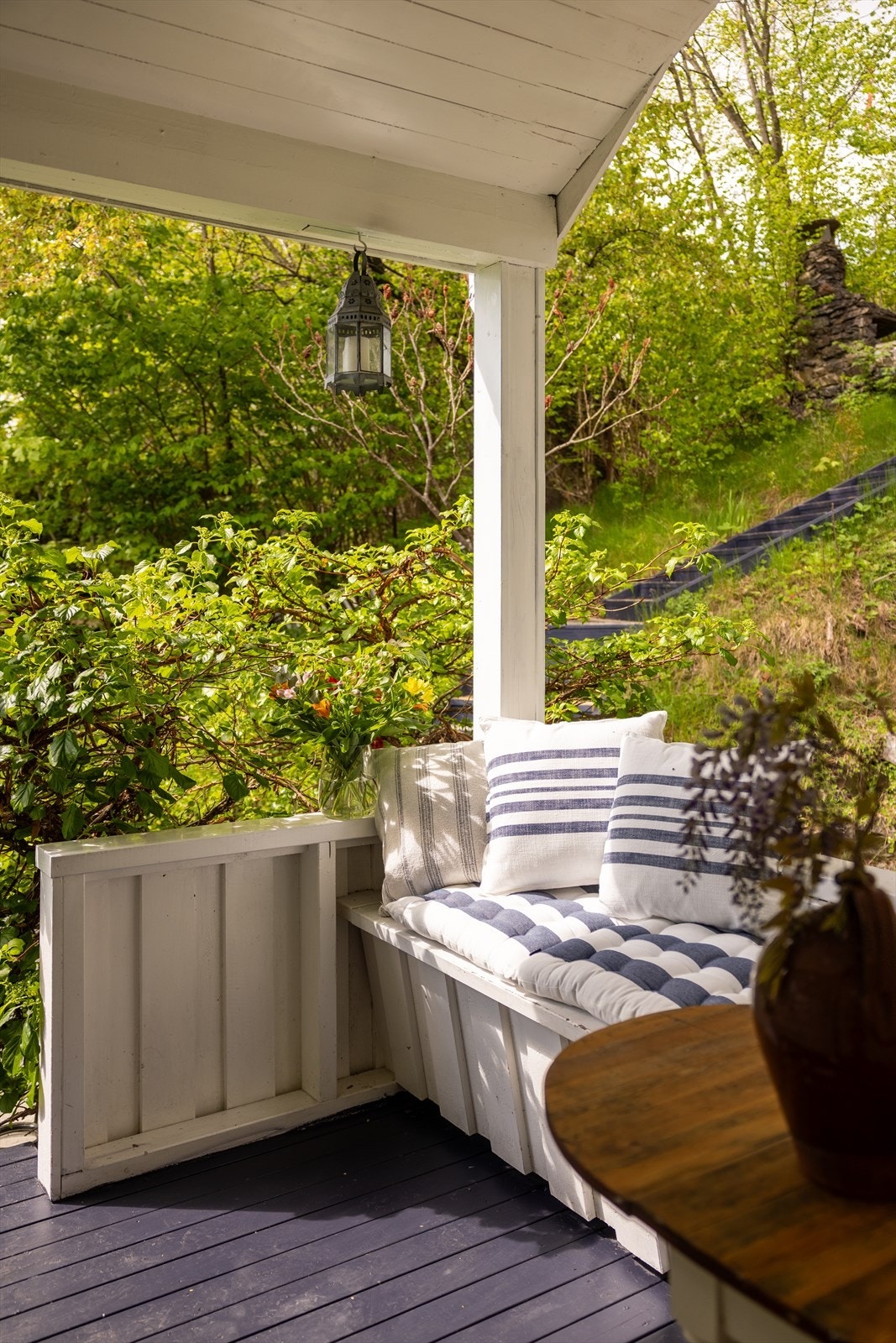 Hyggelig veranda med utgang fra stuen. Galleribilde