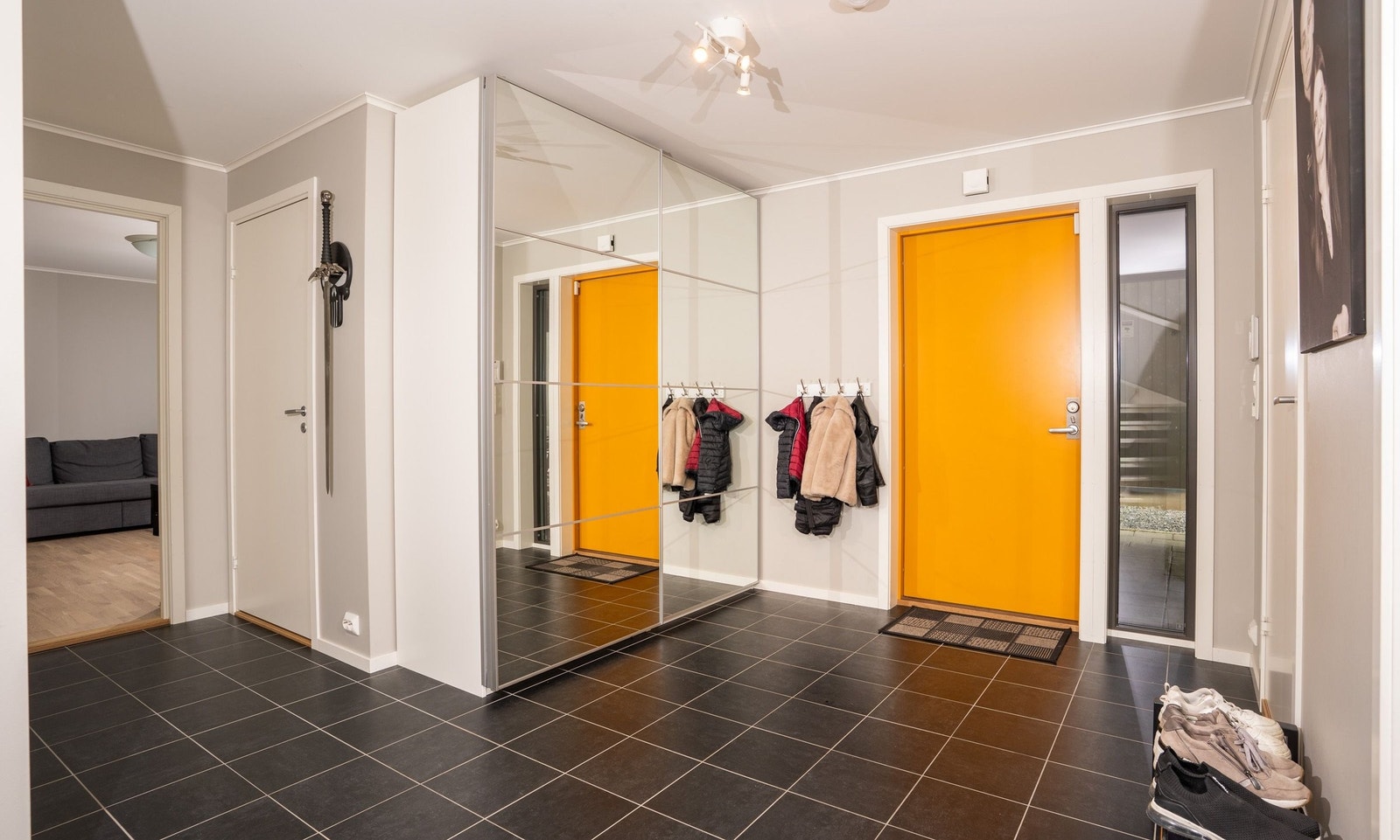 Inngangsparti Galleribilde