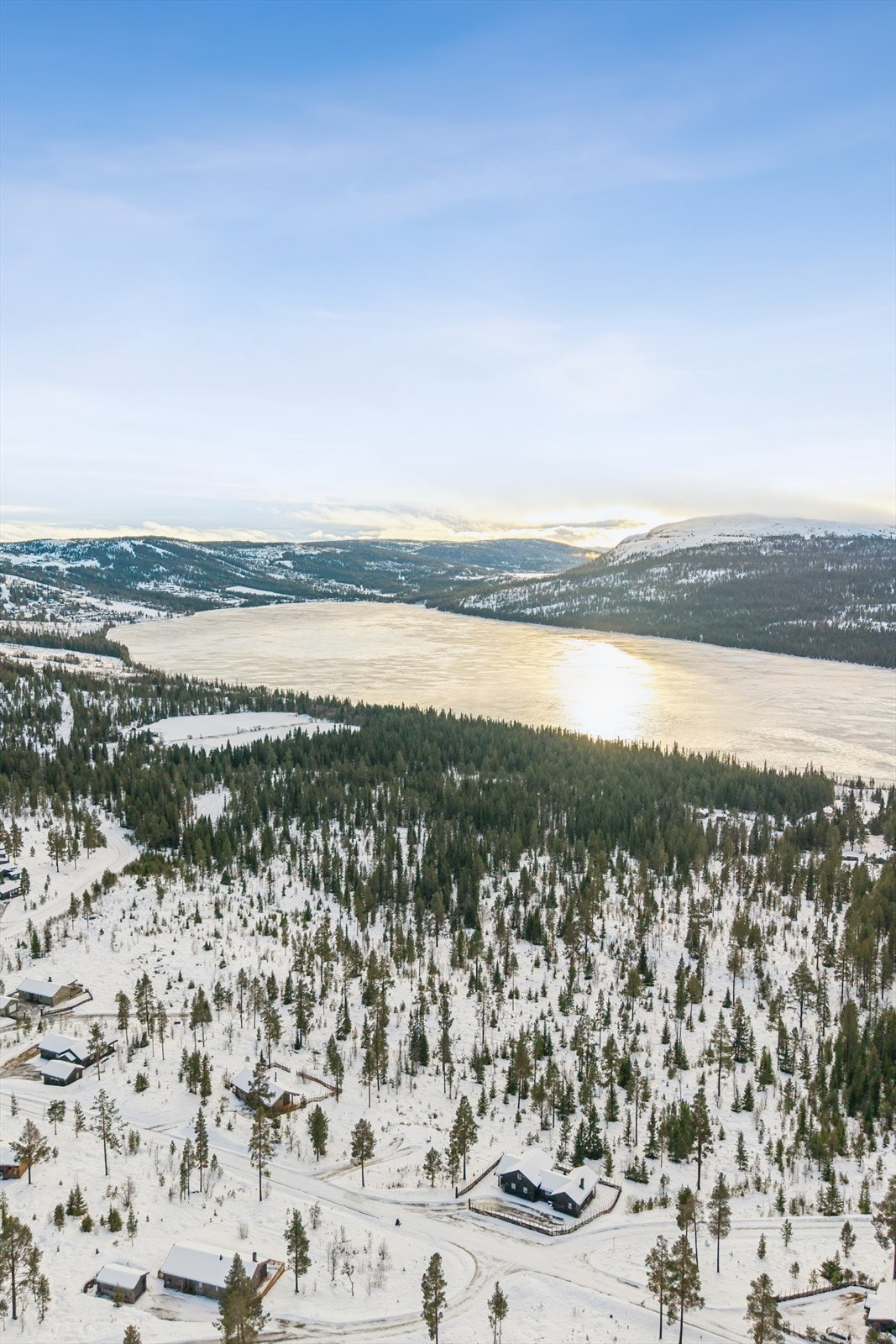 Om sommeren byr området på gode muligheter for fotturer, sykling, fiske og padling. Galleribilde