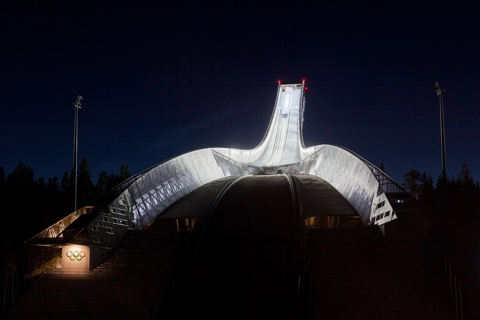 Holmenkollen nasjonale skianlegg. Galleribilde