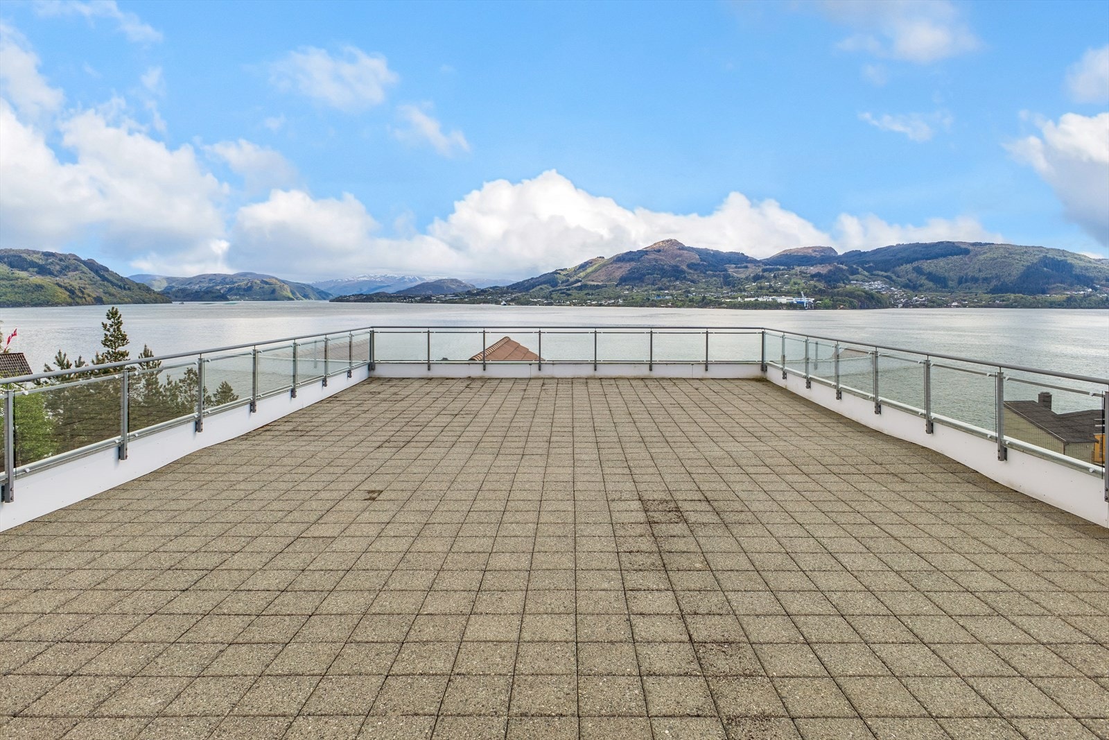 Felles takterrasse Galleribilde
