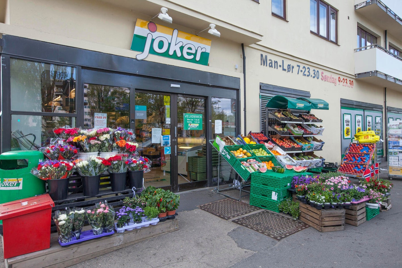 Joker nærbutikk i nabolaget (søndagsåpen). Galleribilde