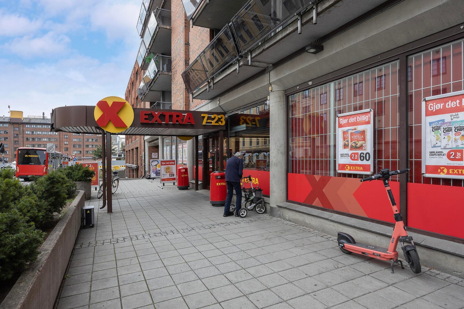 Coop matbutikk i nabolaget. Galleribilde