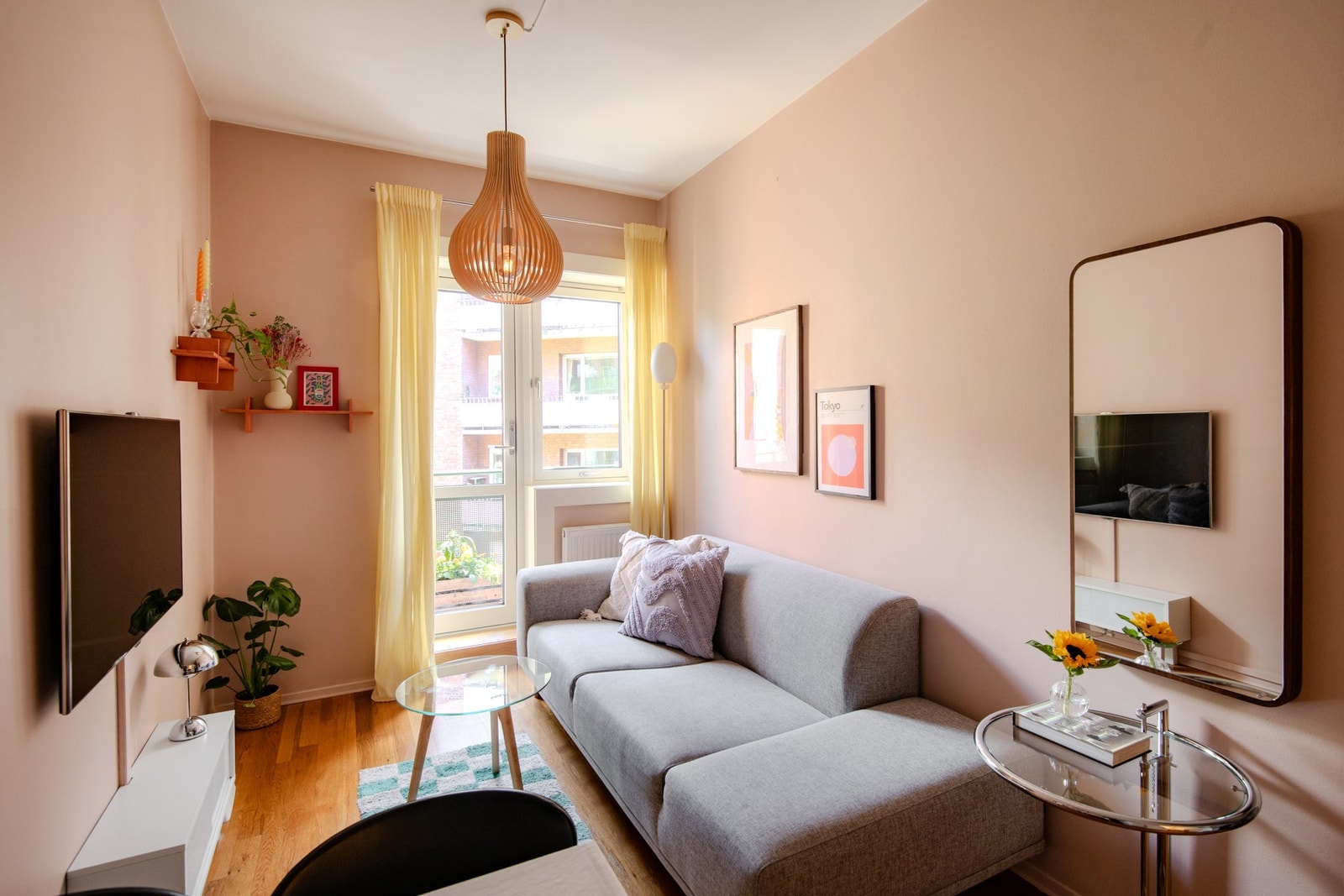 Her får du en lys bolig med en smart planløsning som utnytter hver eneste kvadratmeter på en optimal måte. Galleribilde