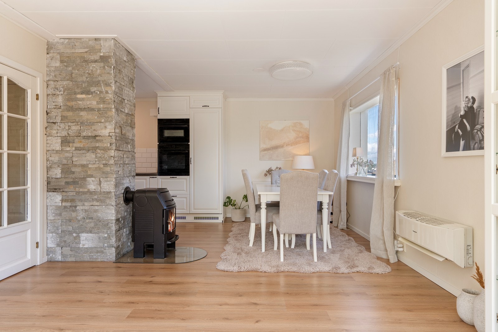 - Peis og varmepumpe med sentral plassering - Galleribilde