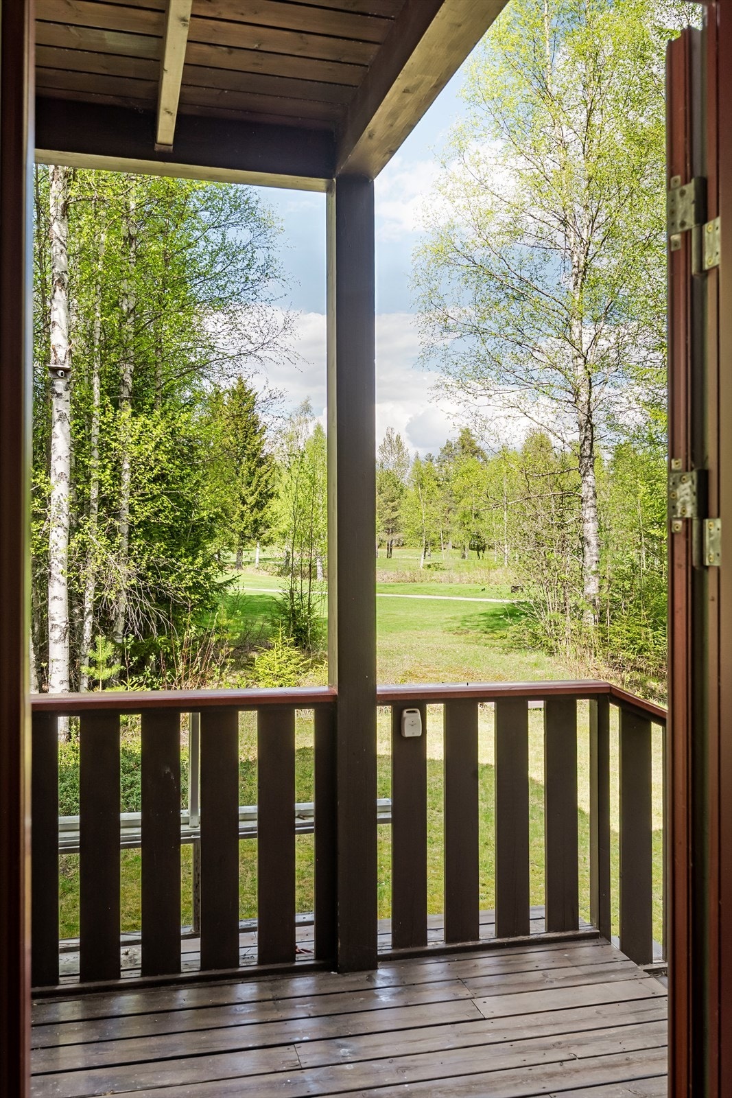 Et hyggelig sted å sette seg ned, enten du vil ta en pause i skyggen eller følge med på golfbanen. Galleribilde