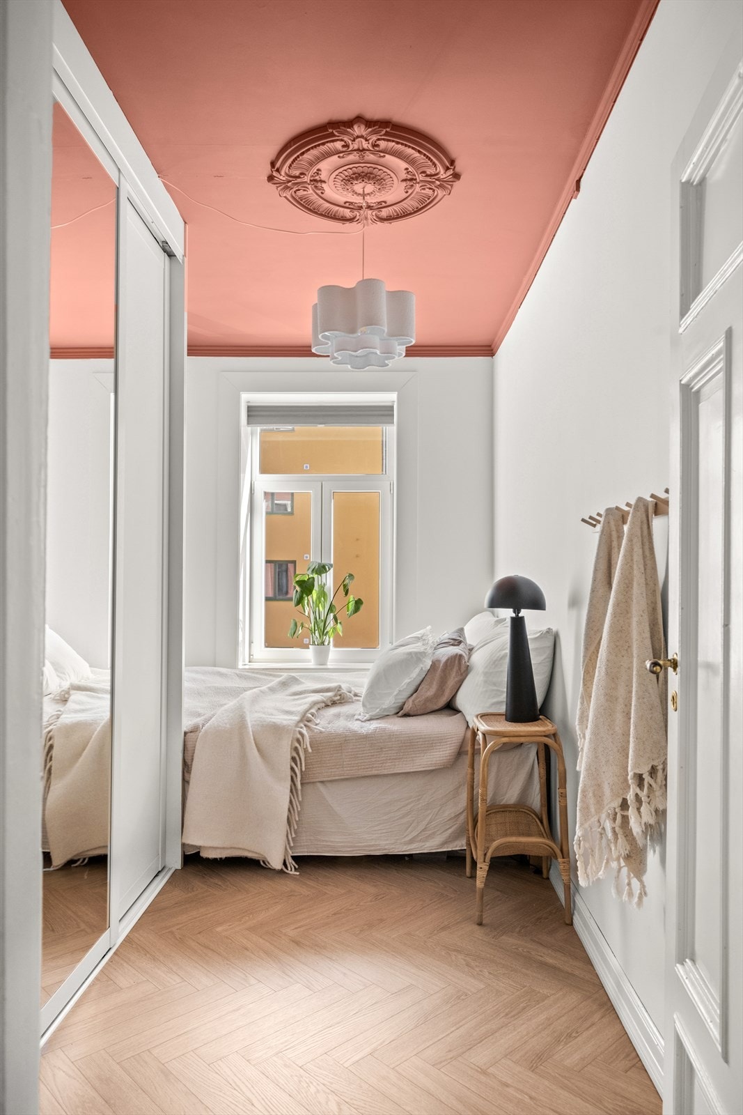 Soverom 2 egner seg godt som barnerom, gjesterom eller hjemmekontor. Galleribilde