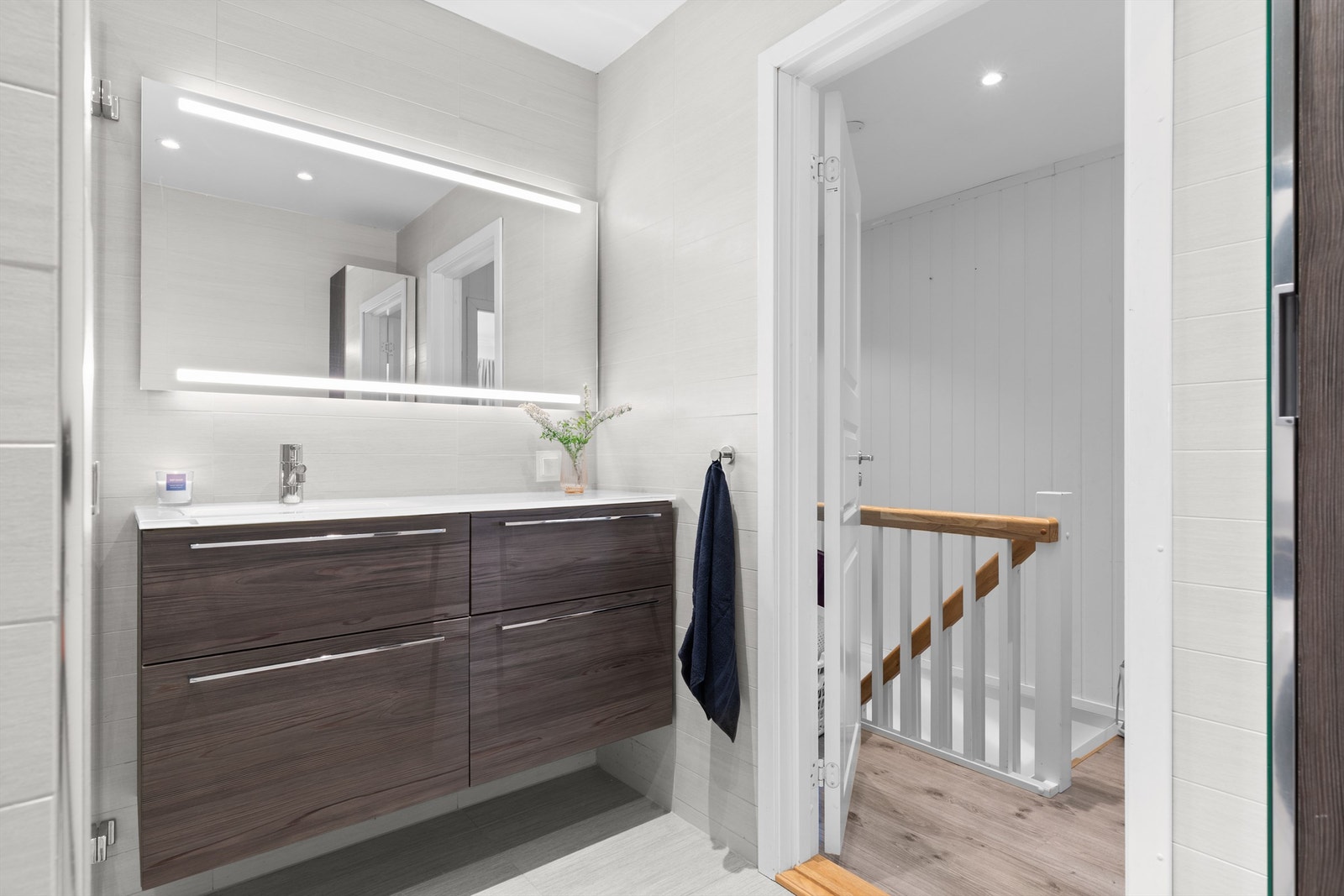 Badet ligger i 2.etg hvor også soverommene i boligen ligger Galleribilde