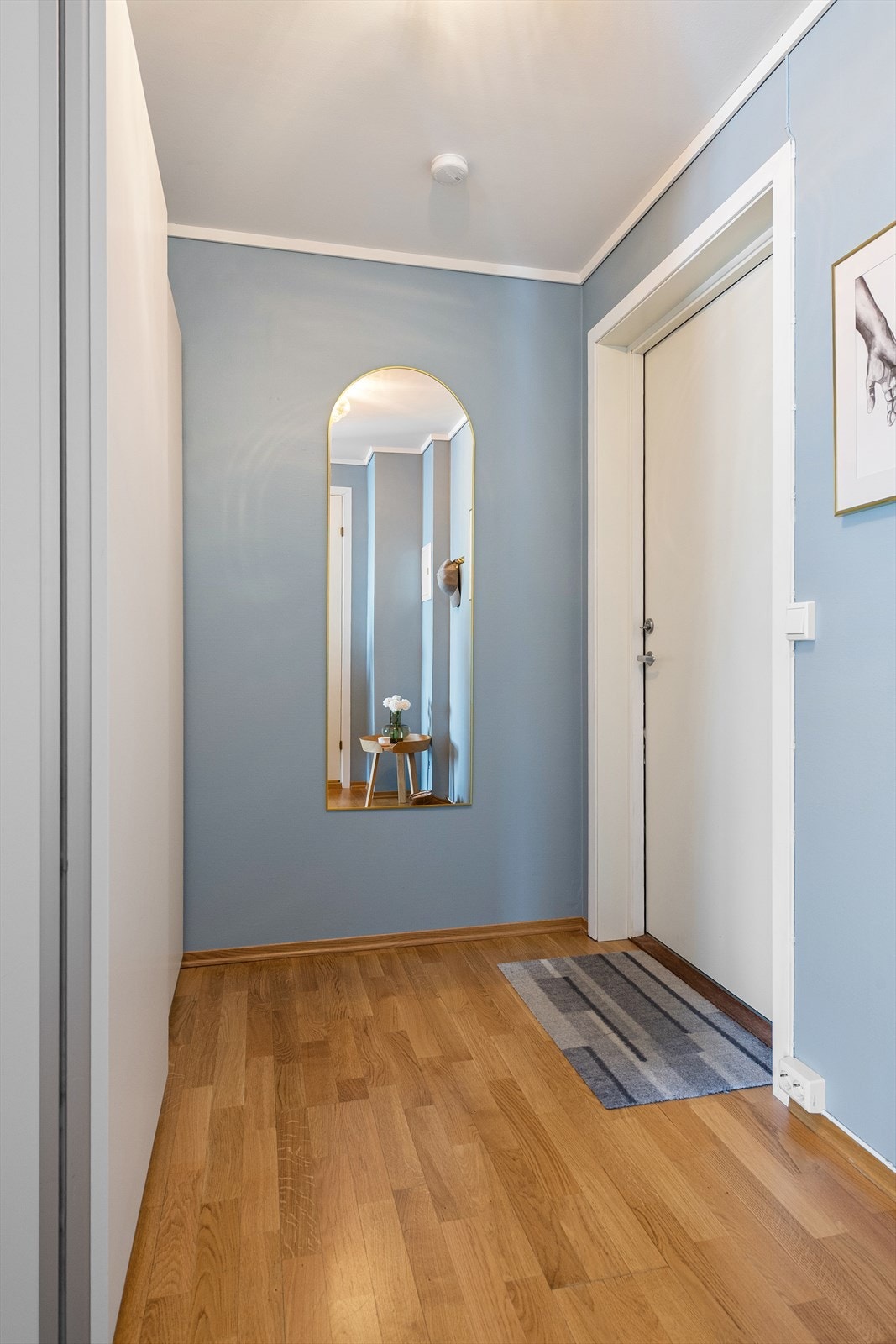 Leiligheten disponerer en bod i første etasje. Galleribilde