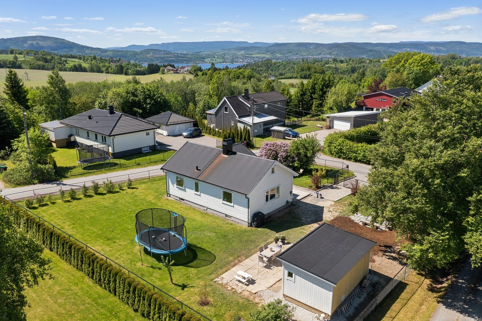 Stille rolig og rolig gate! Galleribilde