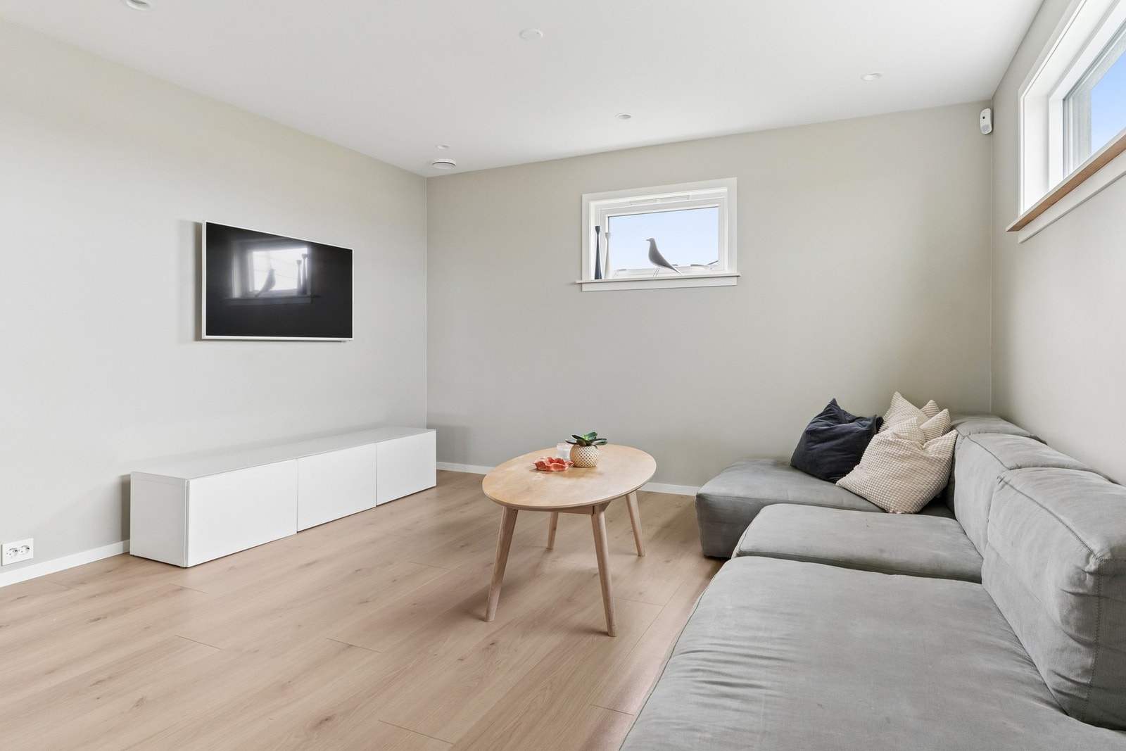 God plass til romslig sofagruppe. Galleribilde