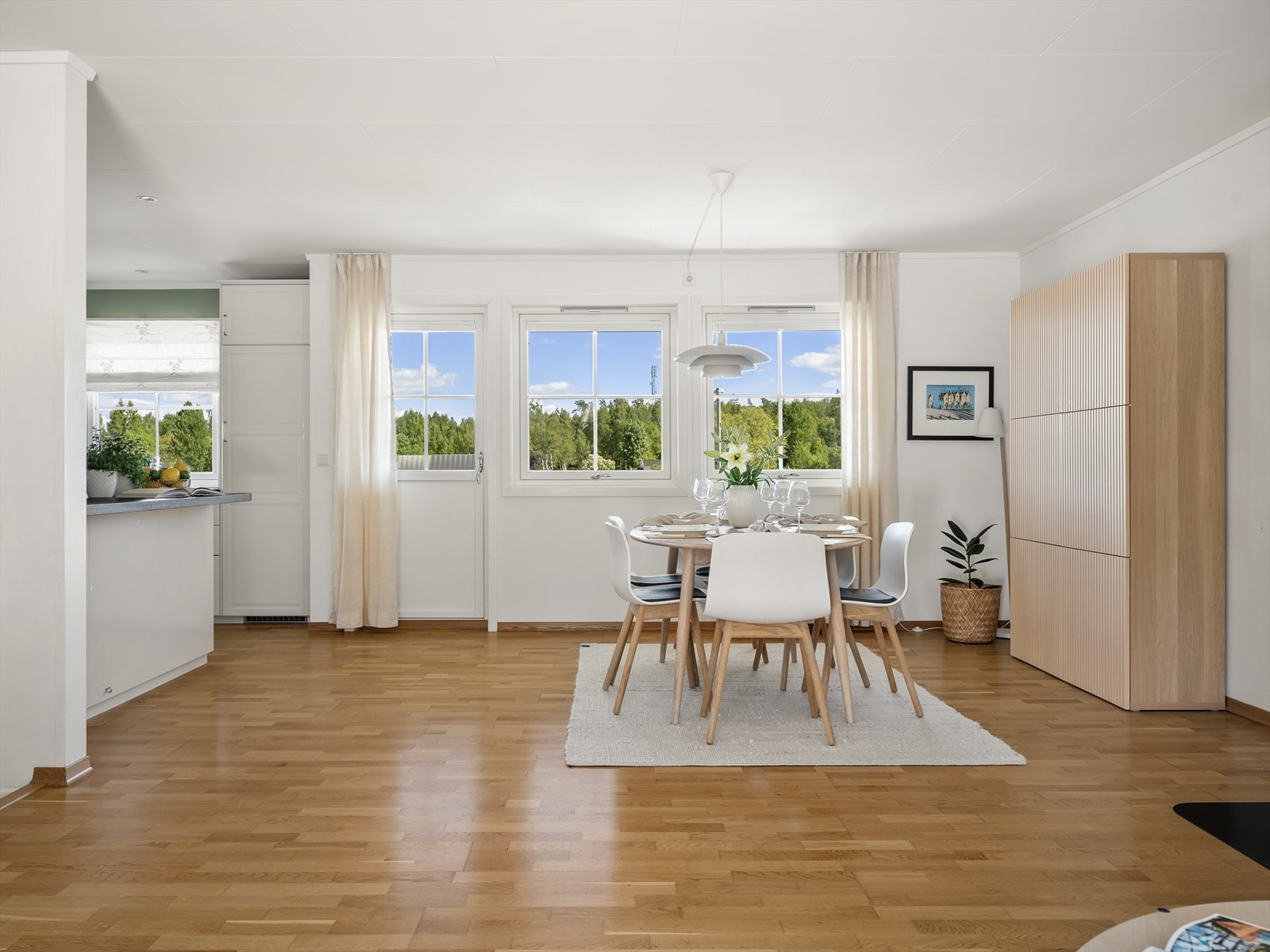 Mulighet for stor spisestue Galleribilde