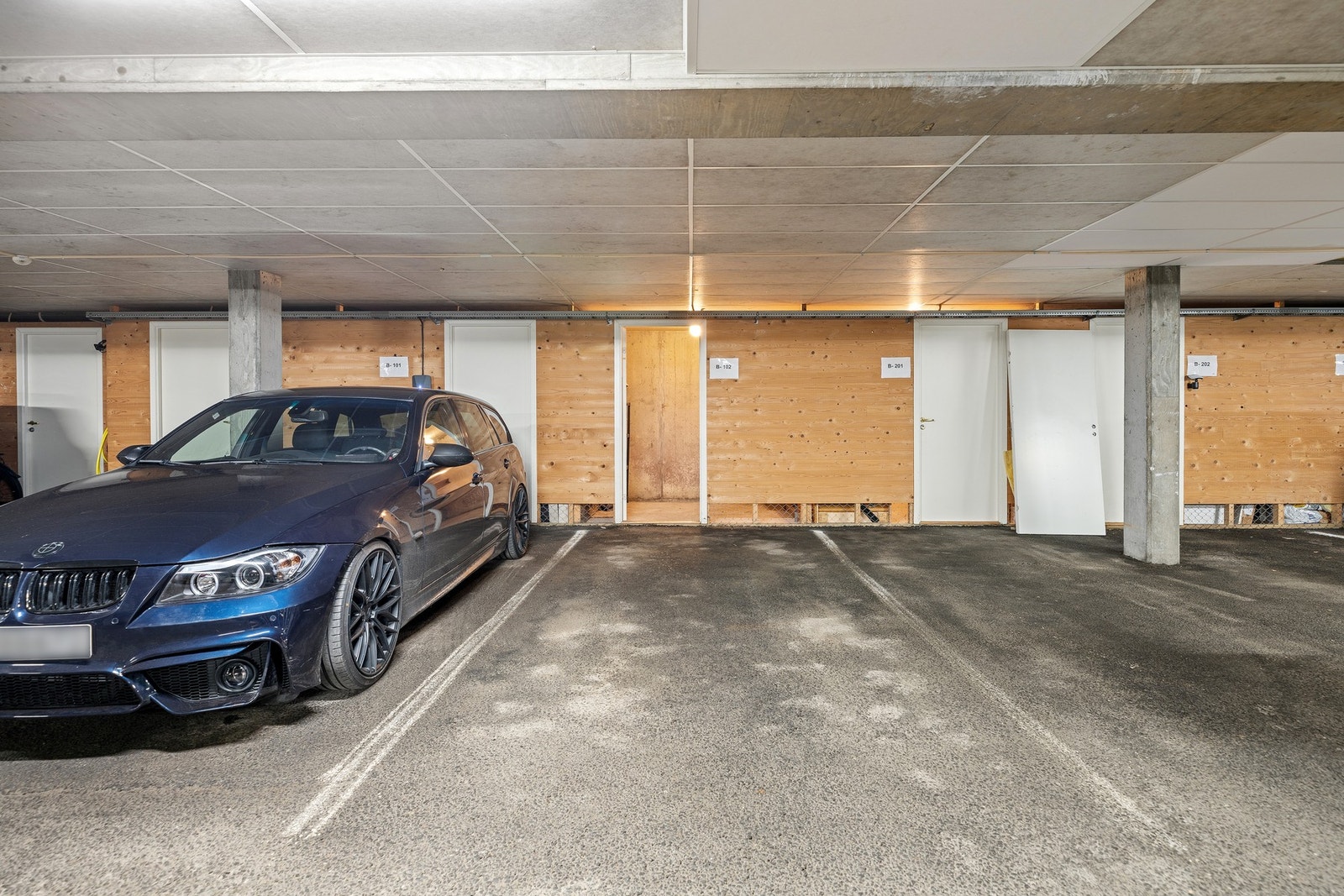 Det medfølger én parkeringsplass i felles parkeringskjeller. Galleribilde