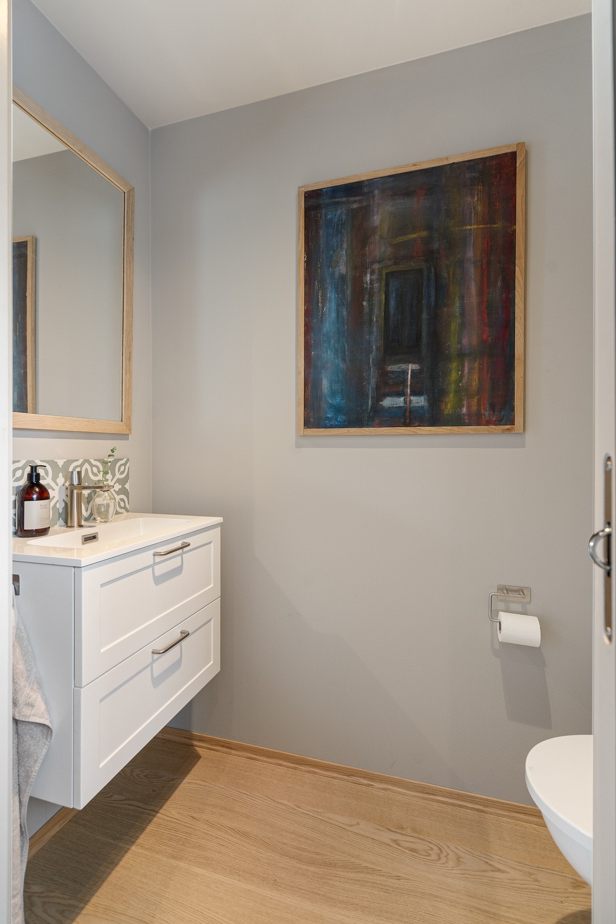 Gjestetoalett i 1. etasje Galleribilde