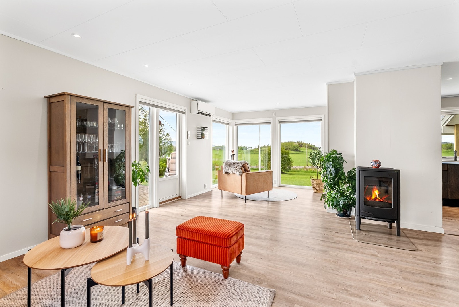 En elementpipe med vedovn gir ekstra varme og hygge på kalde dager. Galleribilde