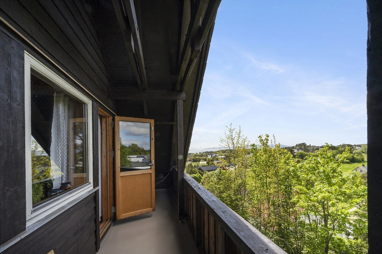 Balkong utenfor soverom i 2. etg. Galleribilde