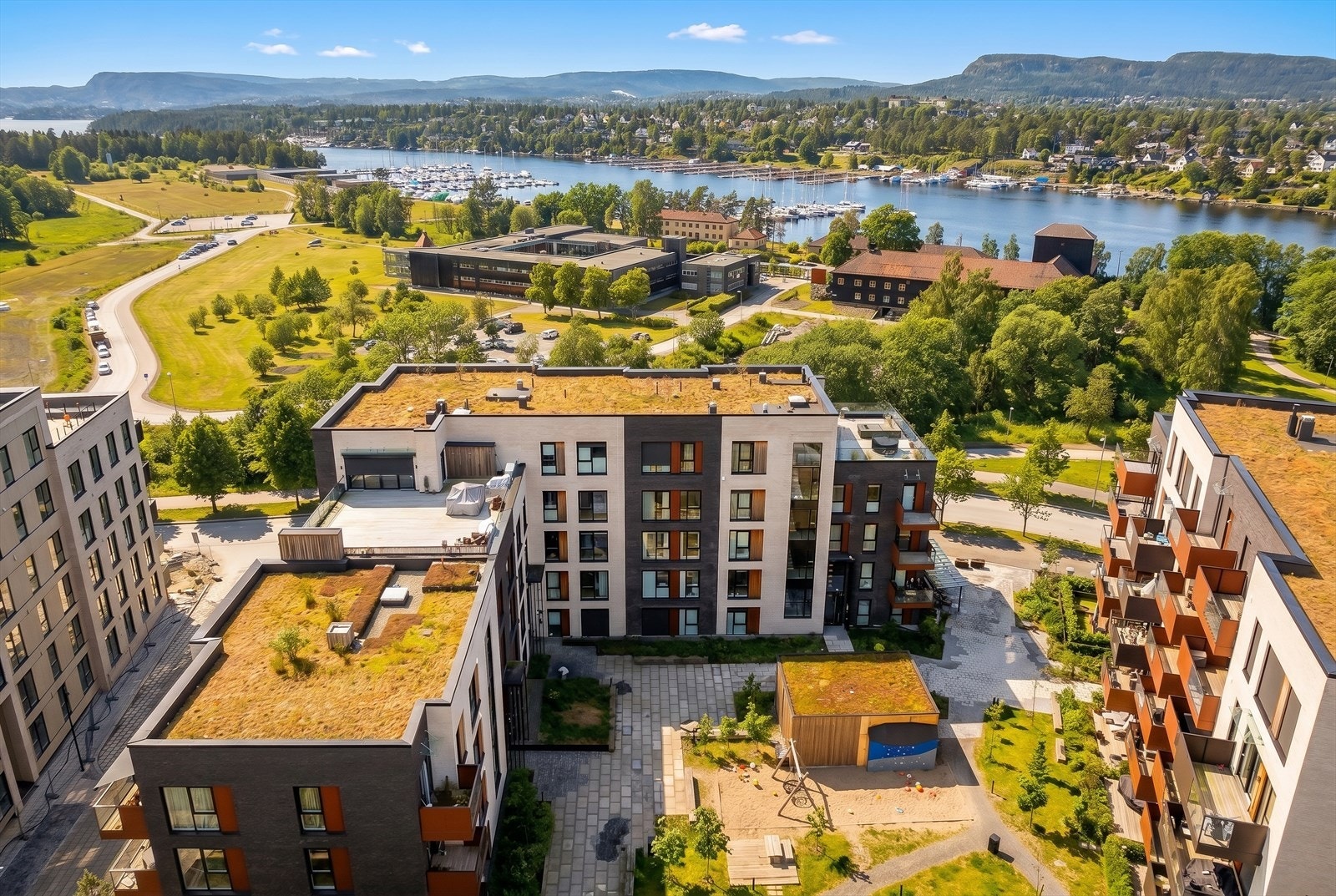 Velkommen til Storøykilen og Markjordbæret Borettslag (foto: Zovenfra AS) Galleribilde