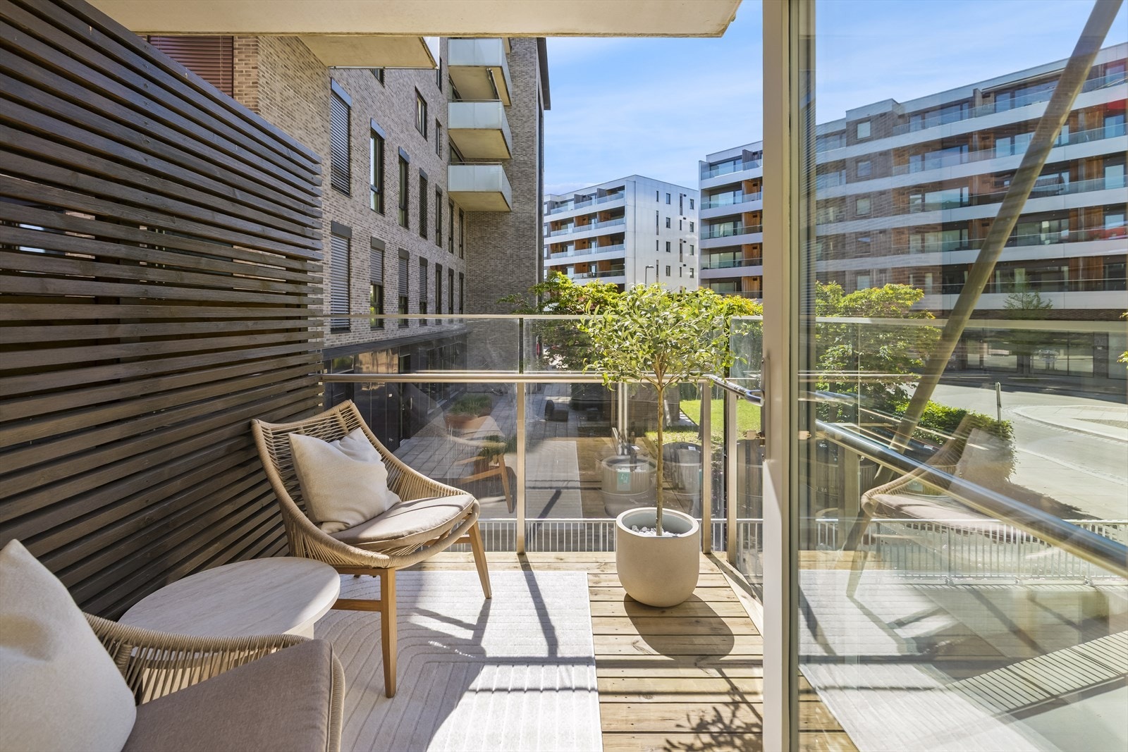 Balkongen måler ca 5 m². Galleribilde