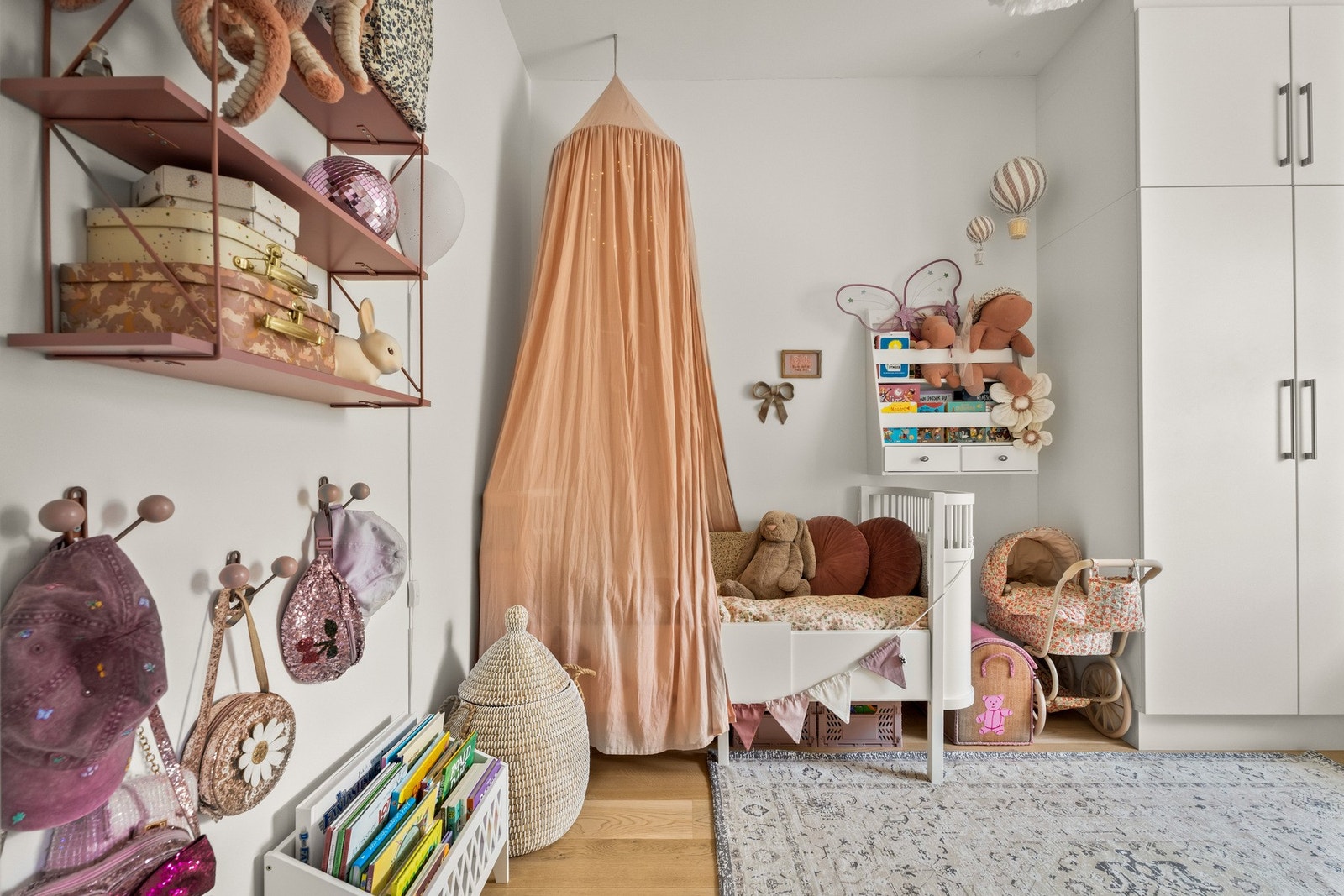 Perfekt med ekstra rom til barnerom, gjesterom eller hjemmekontor. Galleribilde