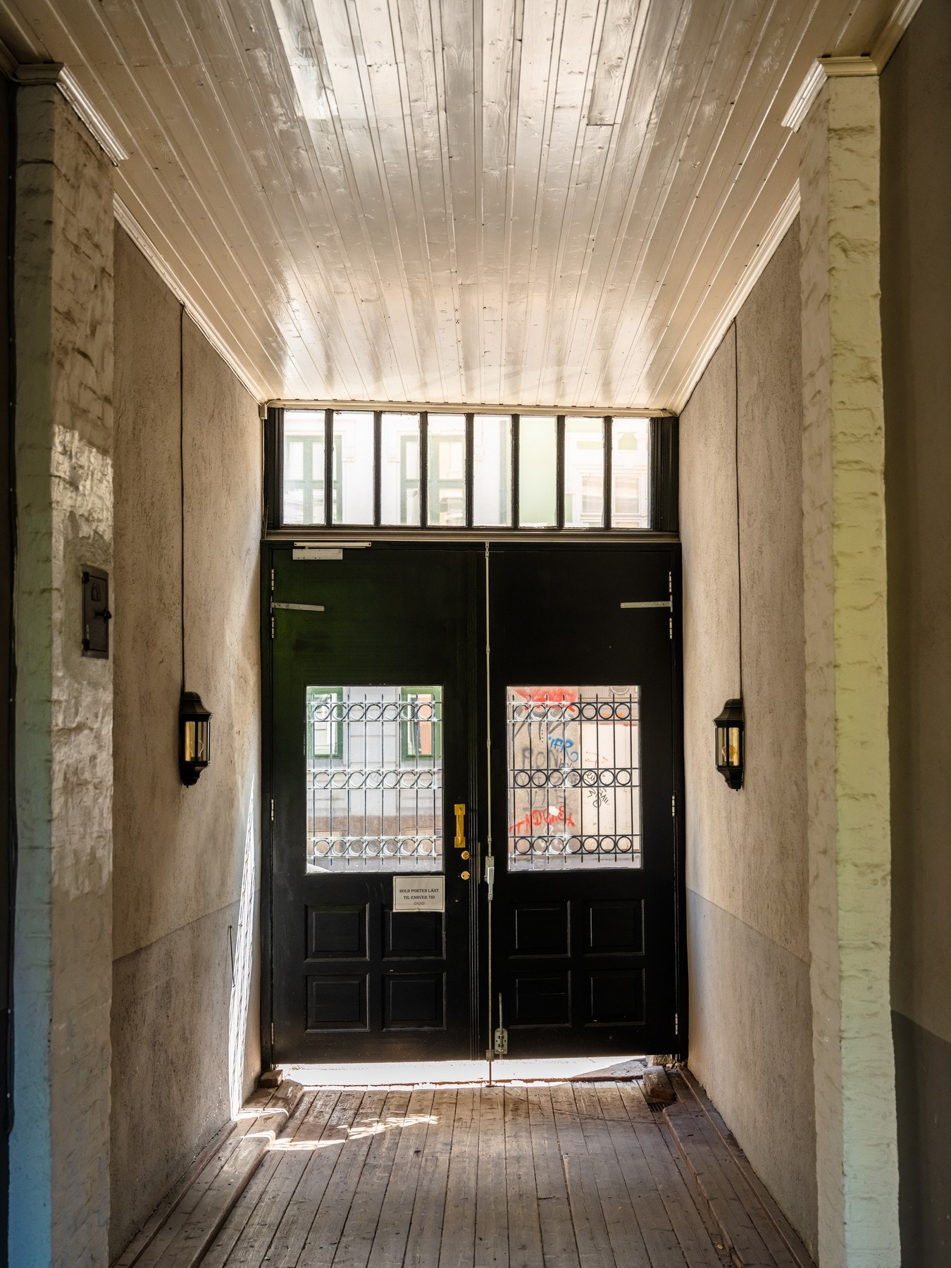Felles inngang til bakgård Galleribilde
