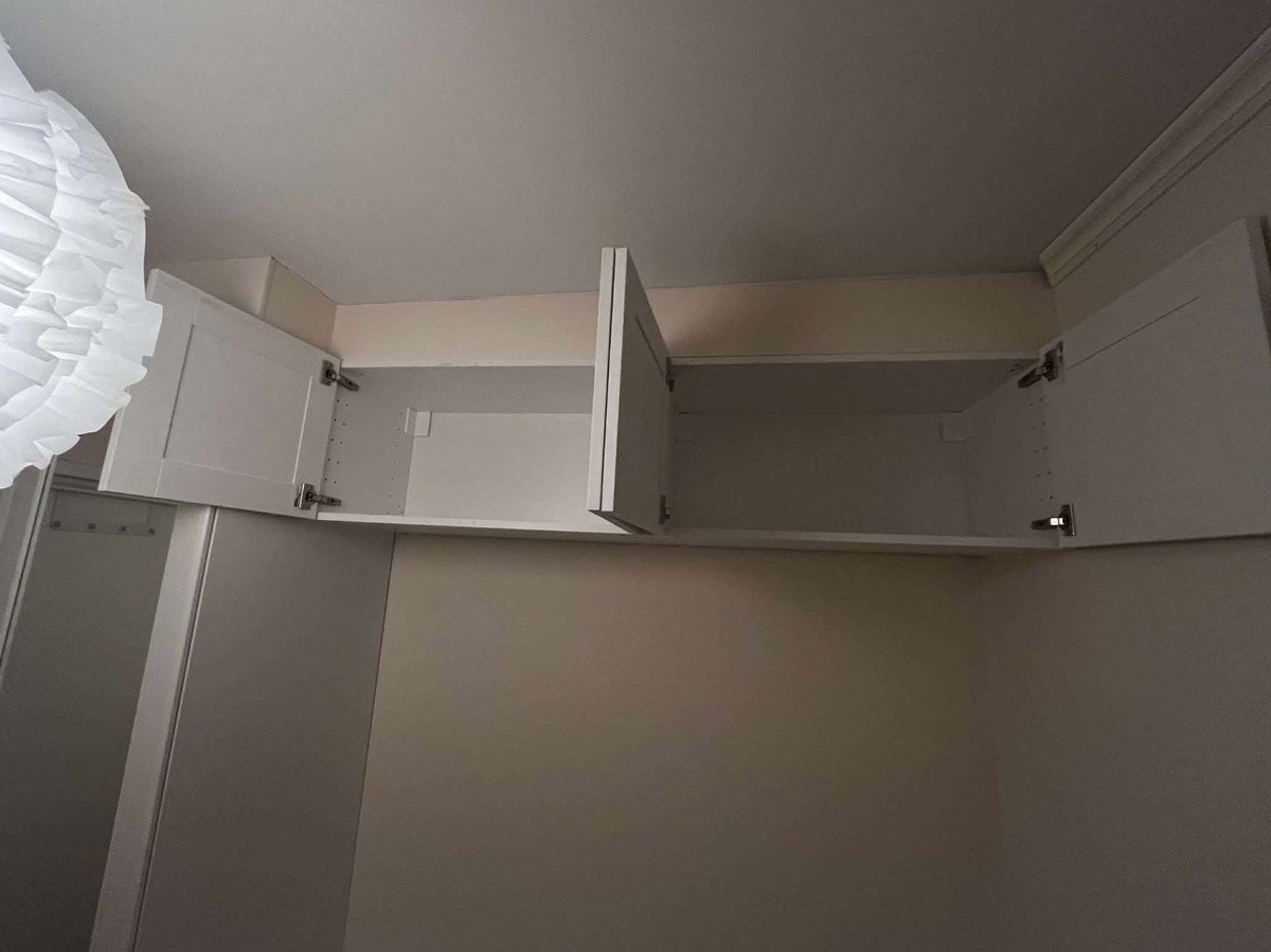 lagring over skrivebord Galleribilde