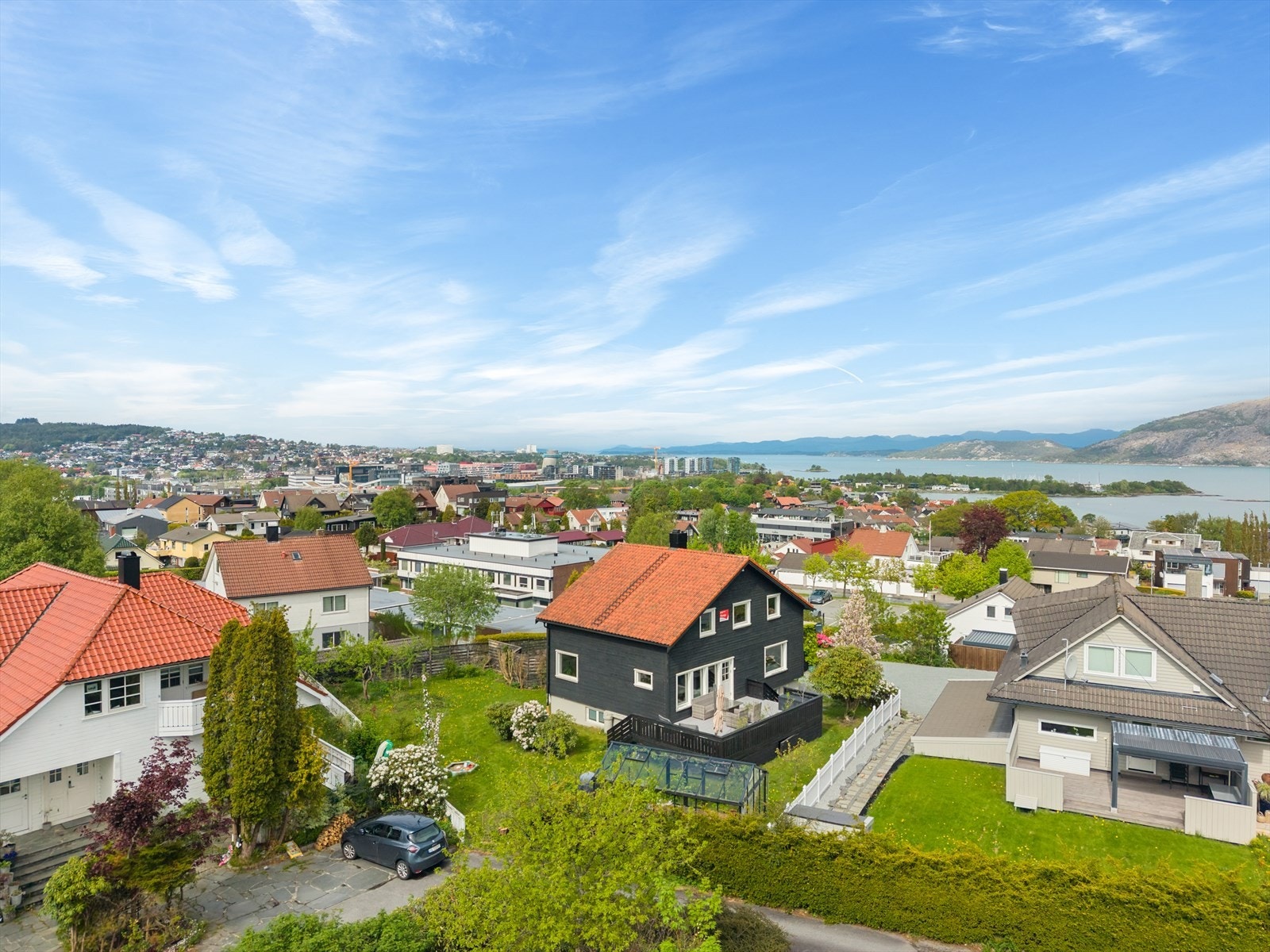 Alt i alt er dette en nydelig enebolig, perfekt for familier. En fantastisk mulighet som bør oppleves! Galleribilde