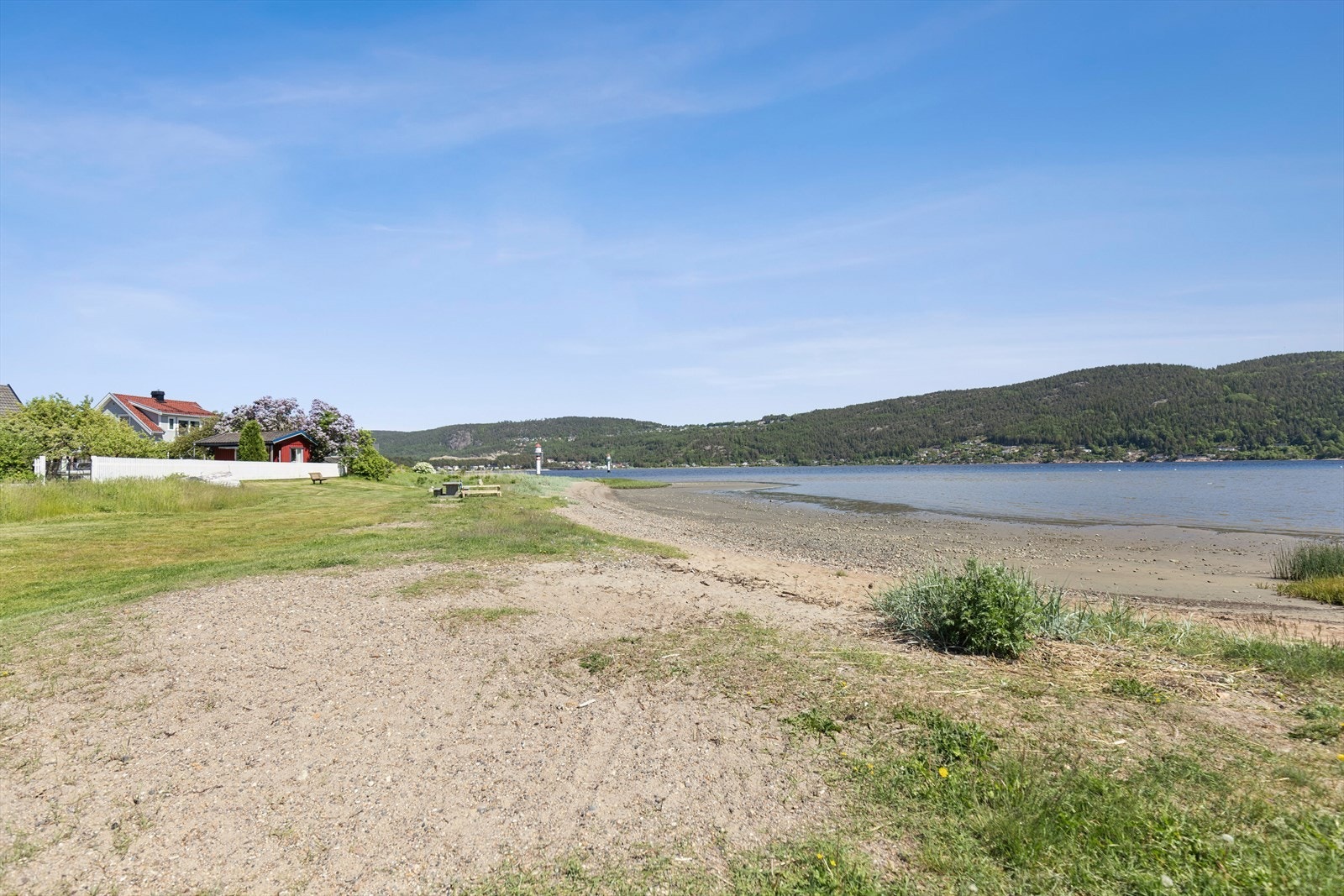 Det er gangavstand til Trulsestranda og Grunden badeplass - perfekt for barnefamilier Galleribilde
