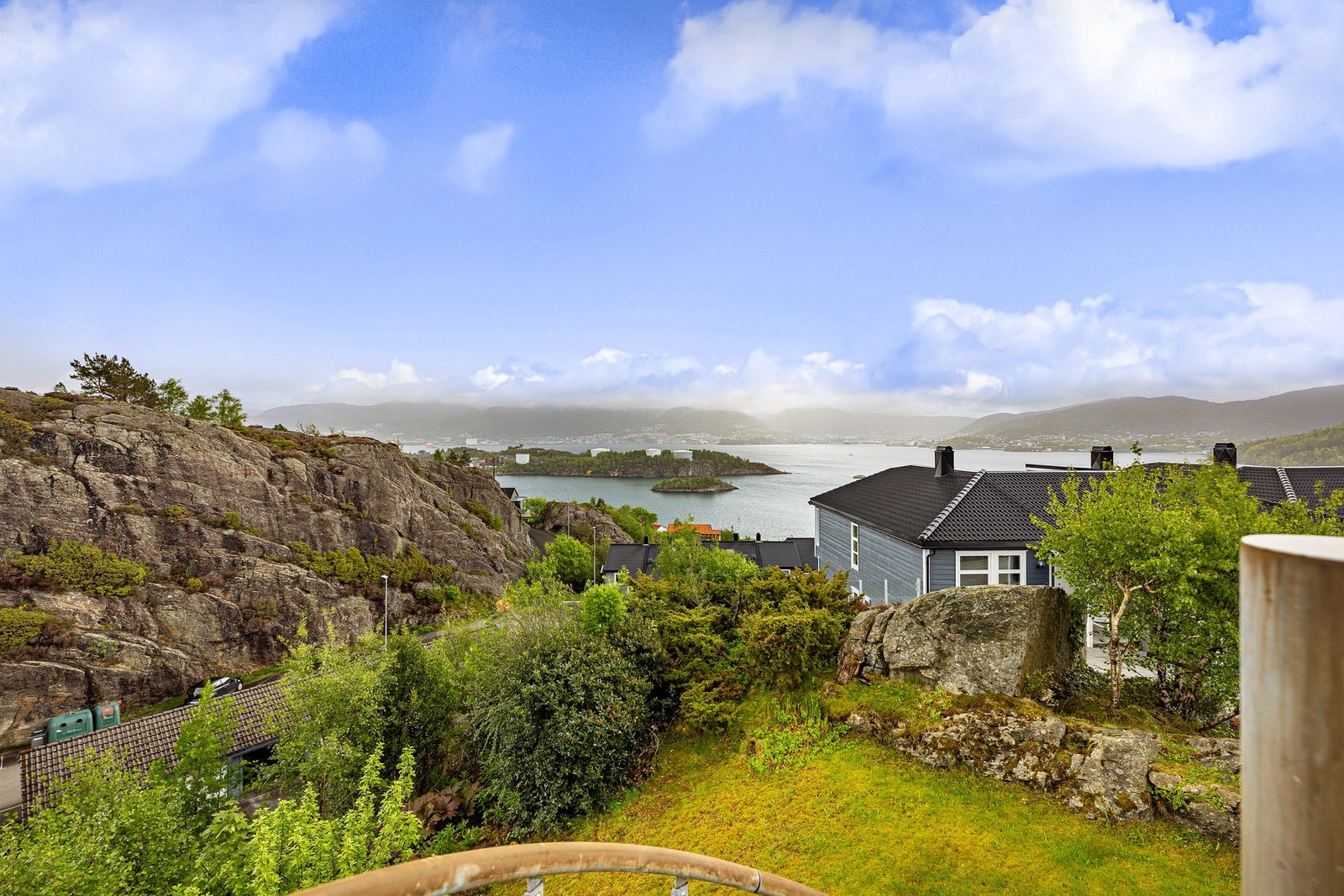 Fin utsikt over Byfjorden. Galleribilde