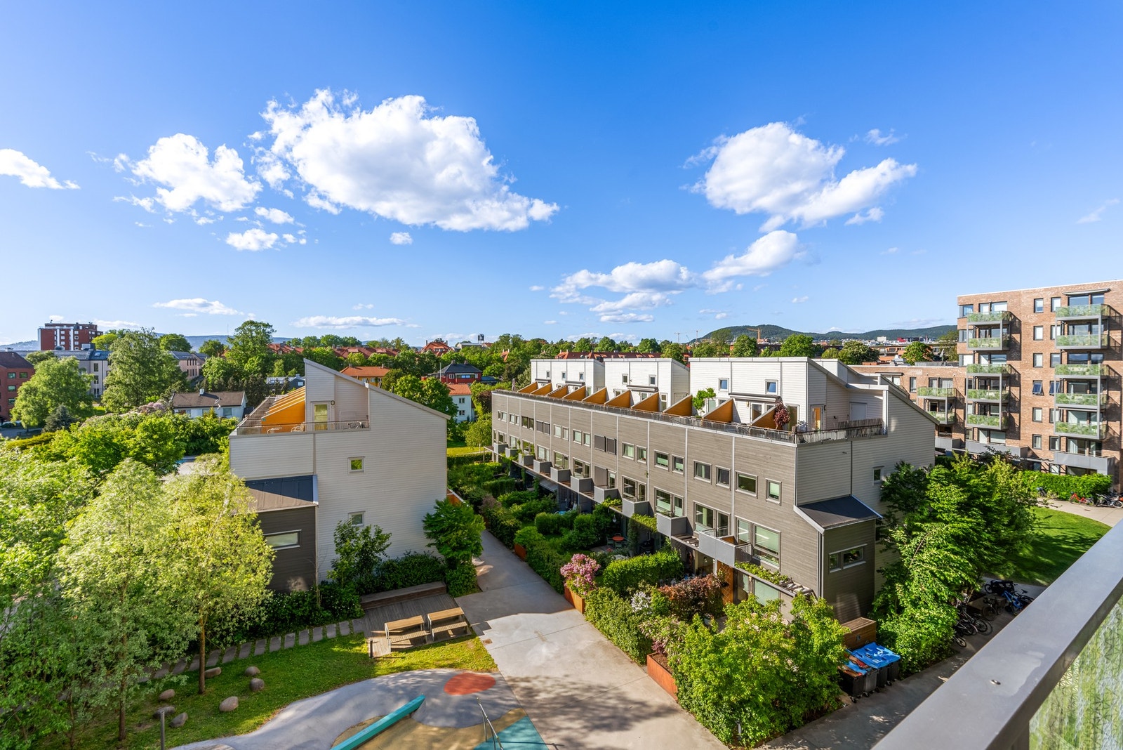 Tiedemannsparken ligger rett bortenfor. Galleribilde