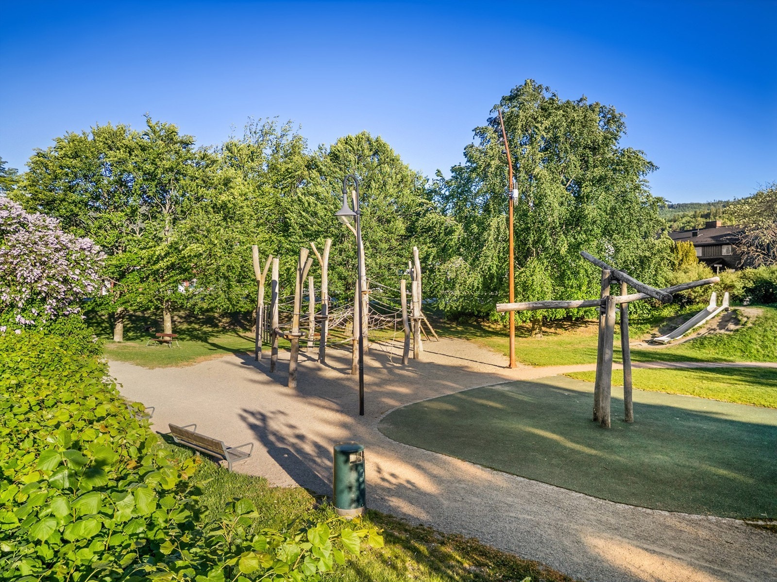 Kort gangavstand til park i sentrum Galleribilde