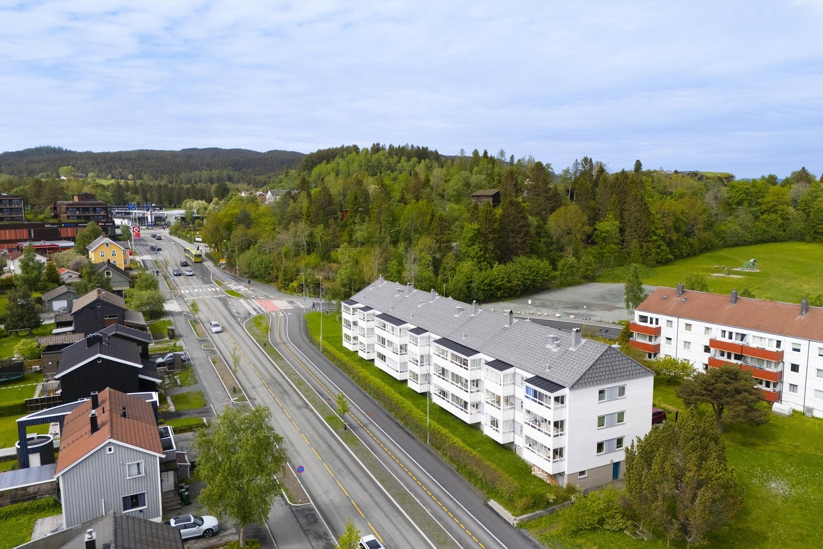 Det er under 350m til Sverresborg senter hvor du finner Meny, apotek og vinmonopolet. Galleribilde