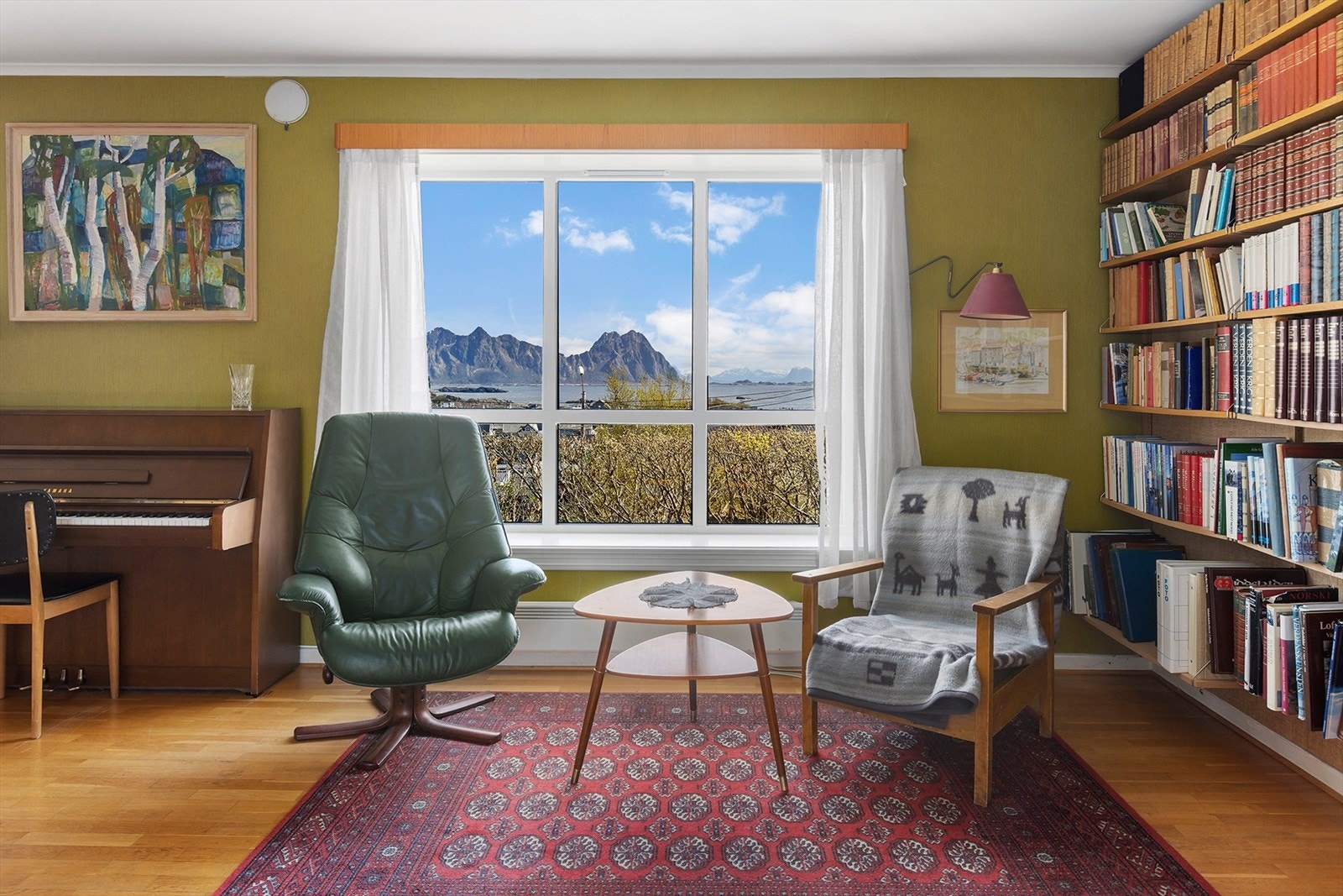 Store vindusflater med fantastisk utsikt - Hovedetasje Galleribilde