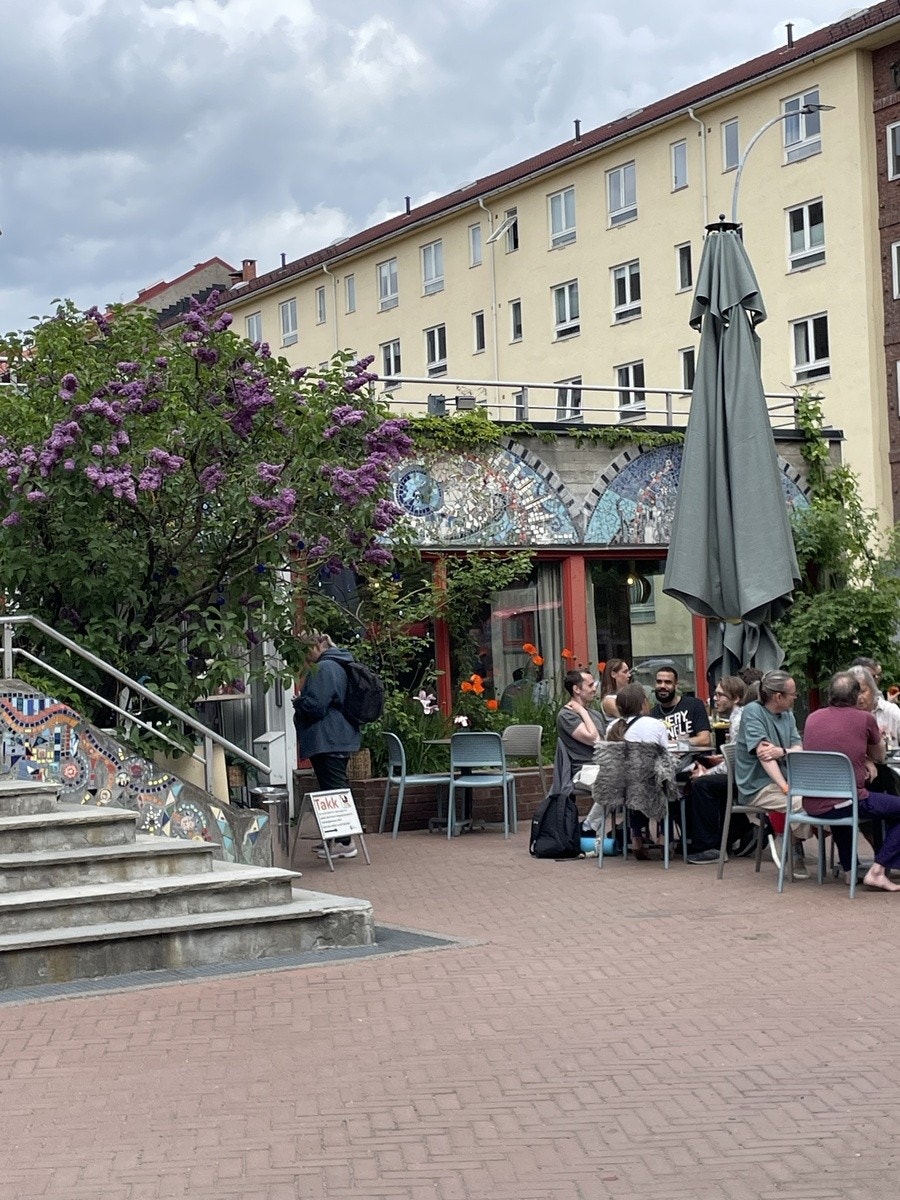 Nazar kafé og samfunnshuset Galleribilde